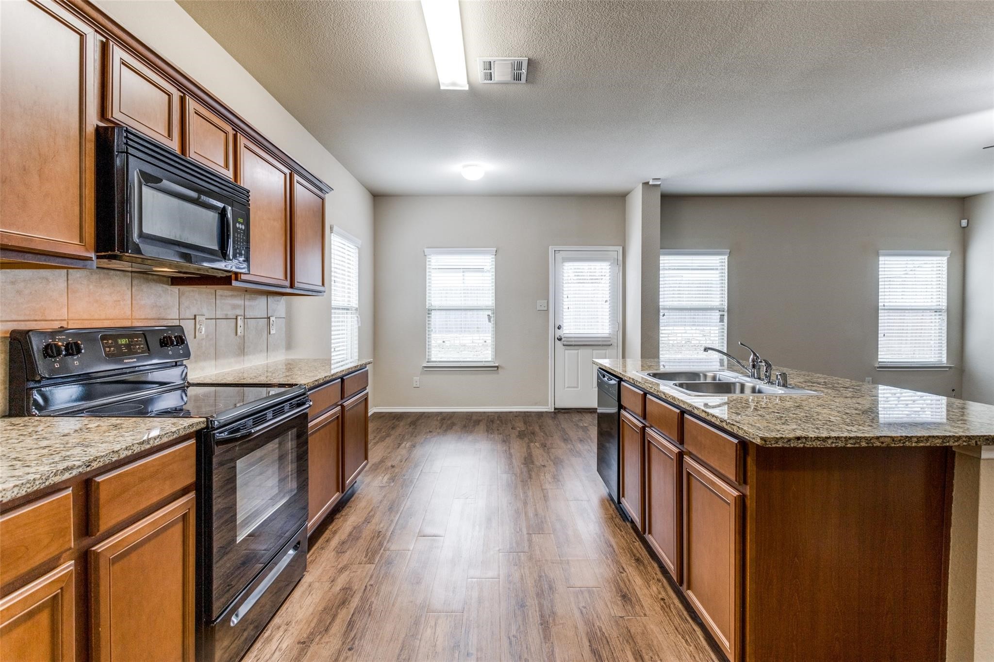 2903 Castlebend Drive Seagoville TX 75159