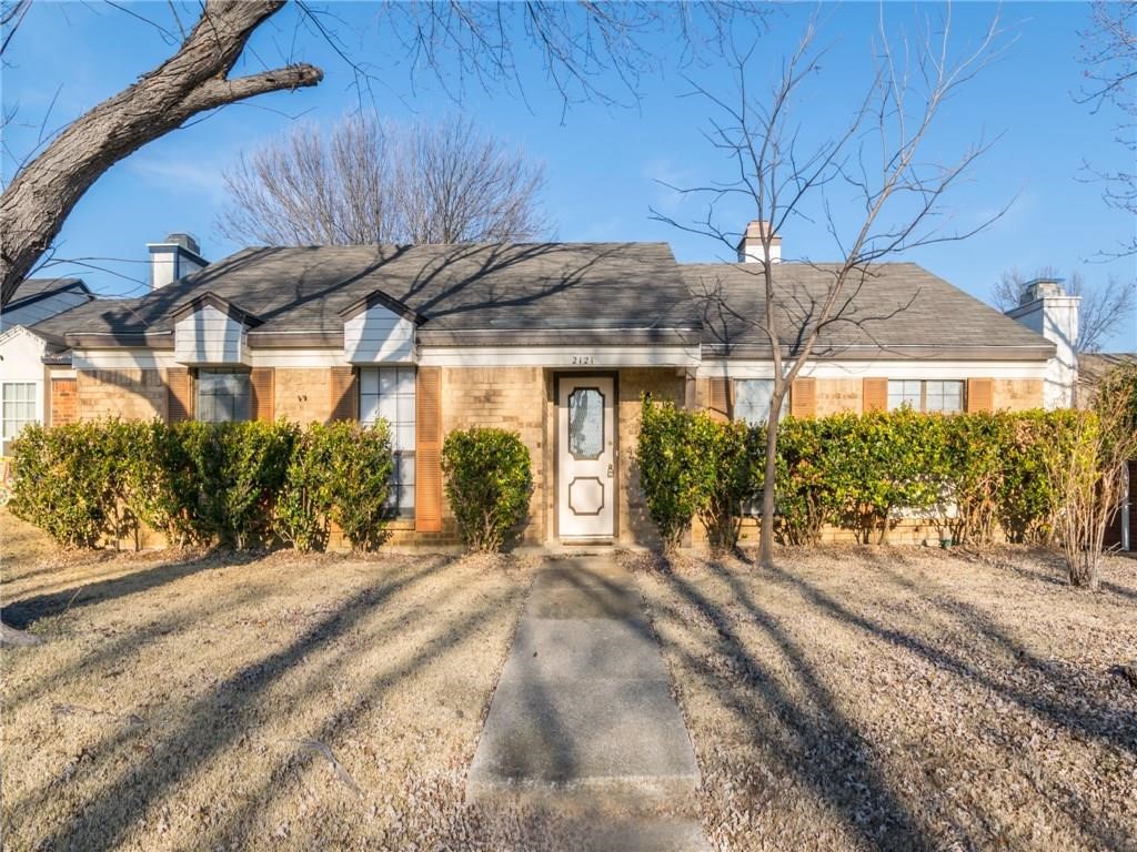 2121 Country Oaks Drive Garland TX 75040