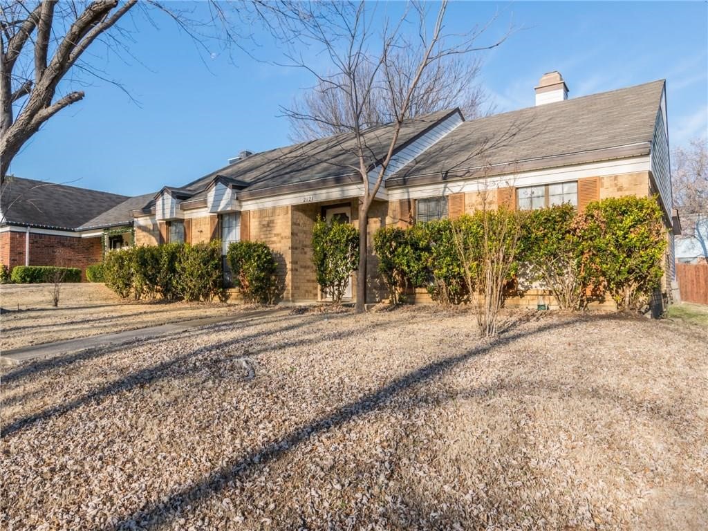 2121 Country Oaks Drive Garland TX 75040