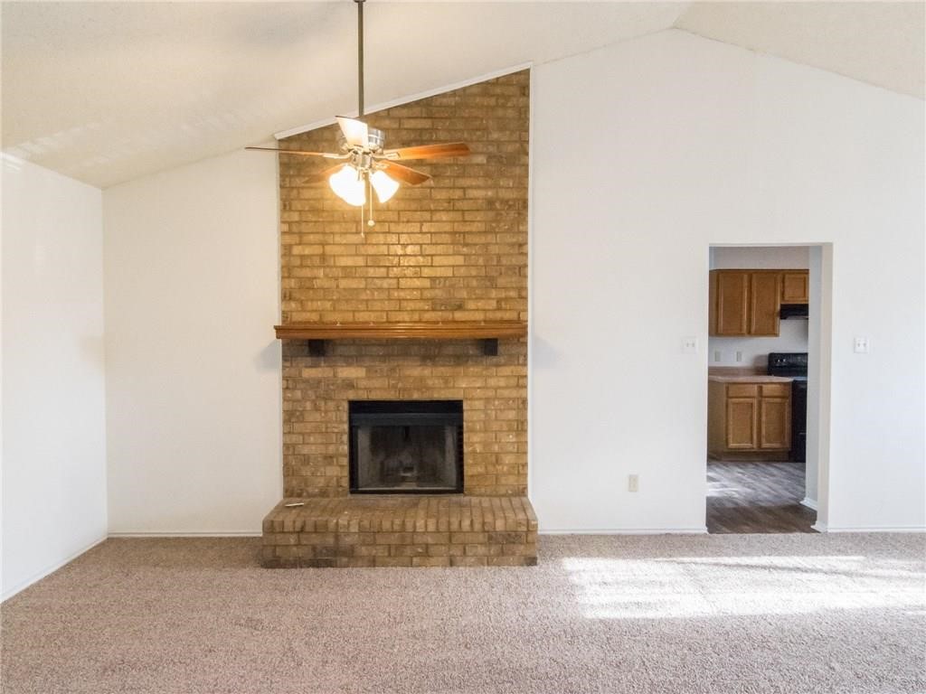 2121 Country Oaks Drive Garland TX 75040