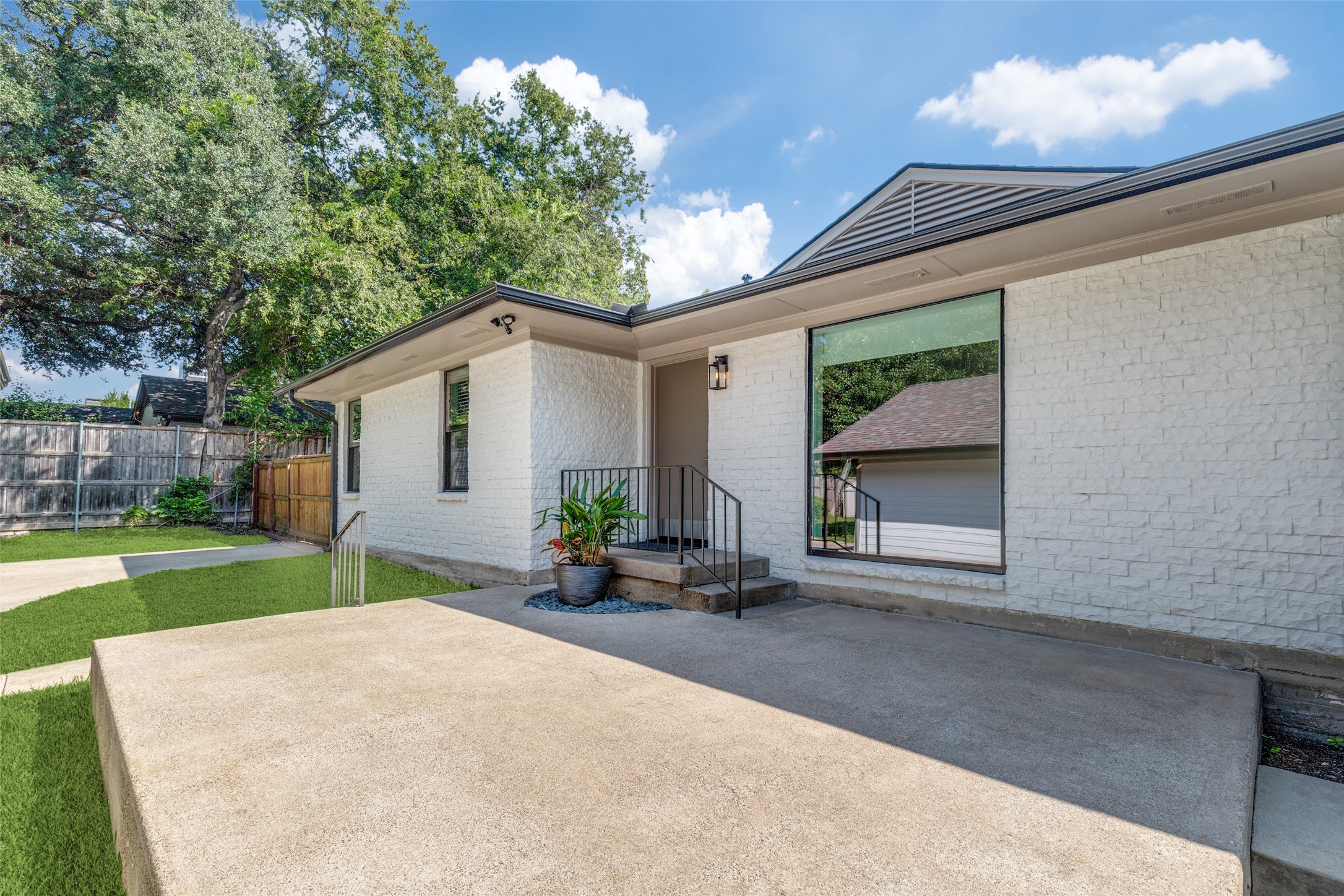 5731 Berkshire Lane Dallas TX 75209