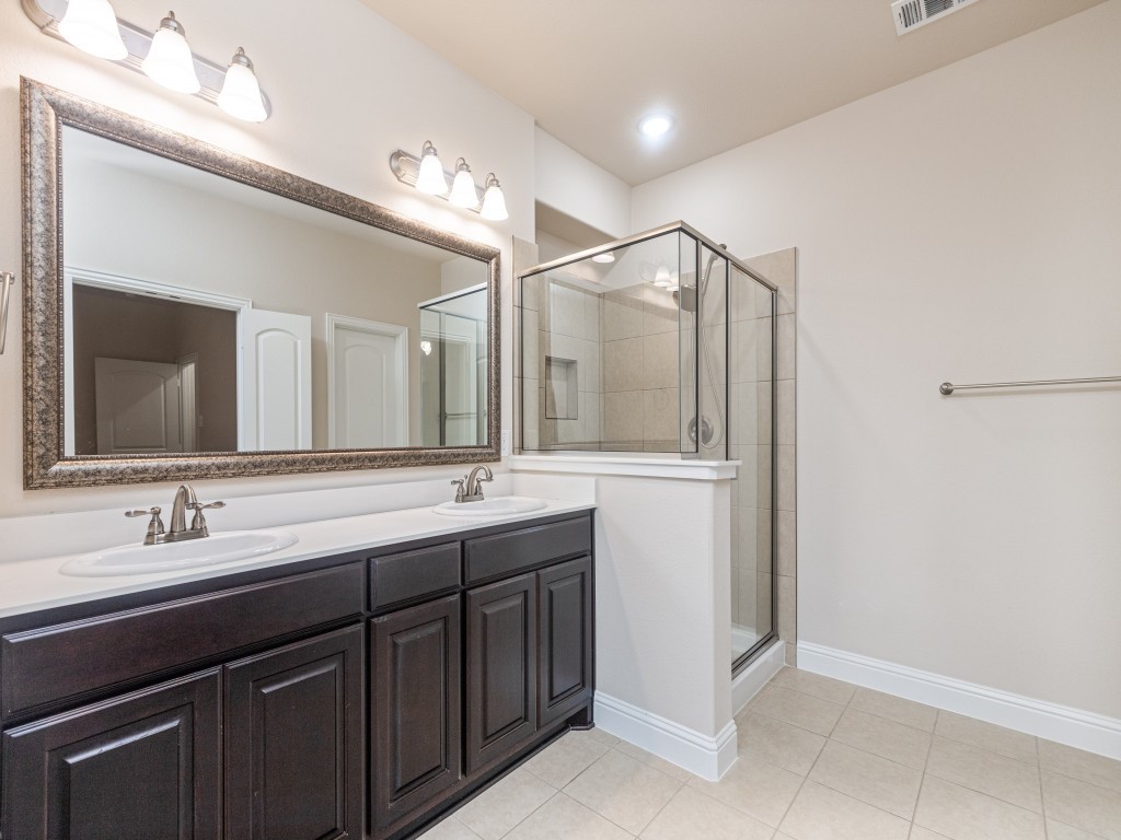 710 Teakwood Drive Greenville TX 75402