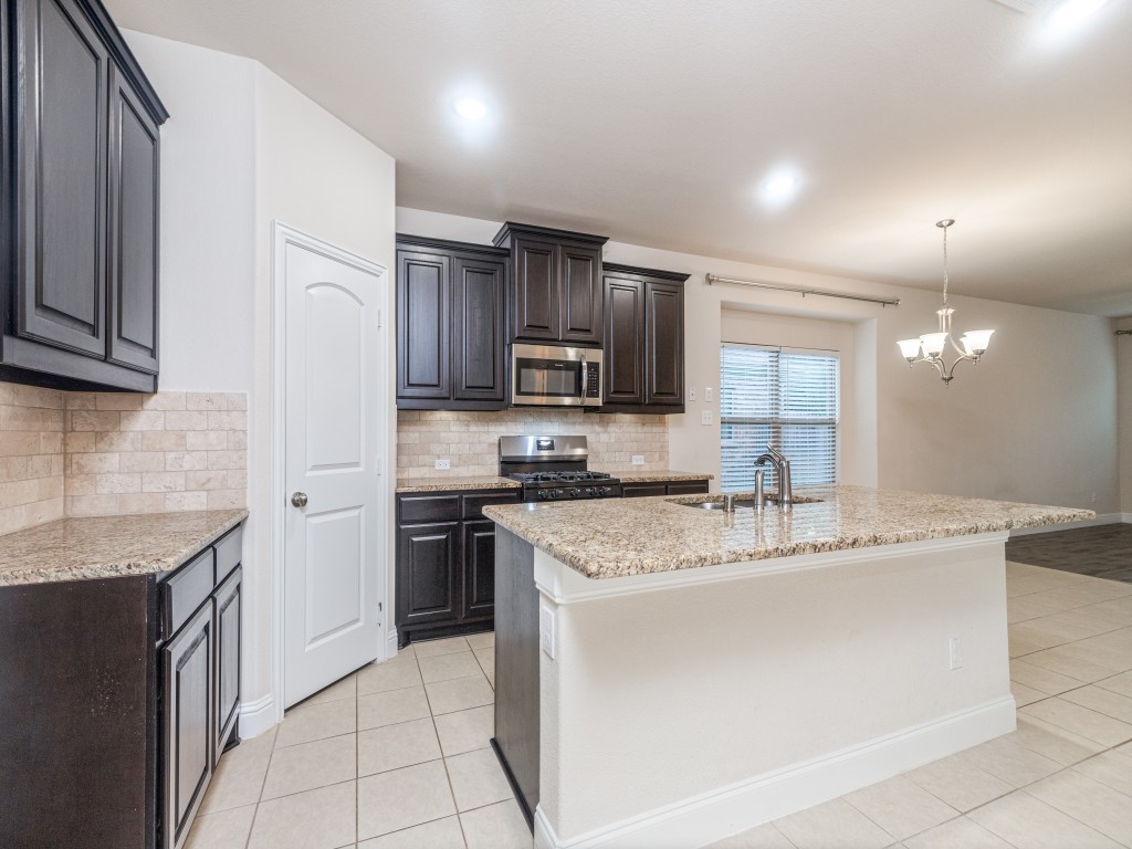 710 Teakwood Drive Greenville TX 75402