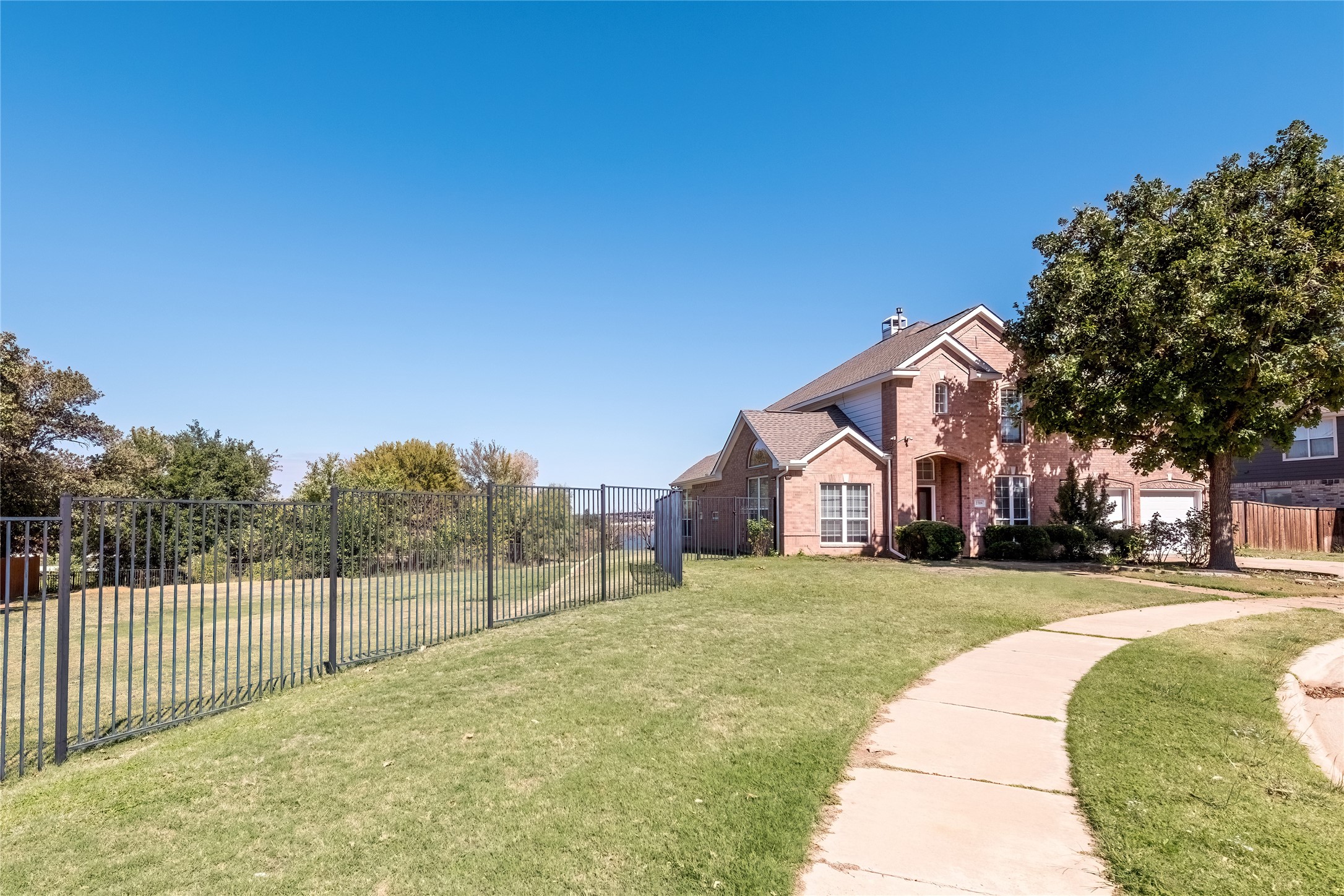 2318 Balleybrooke Drive Lewisville TX 75077