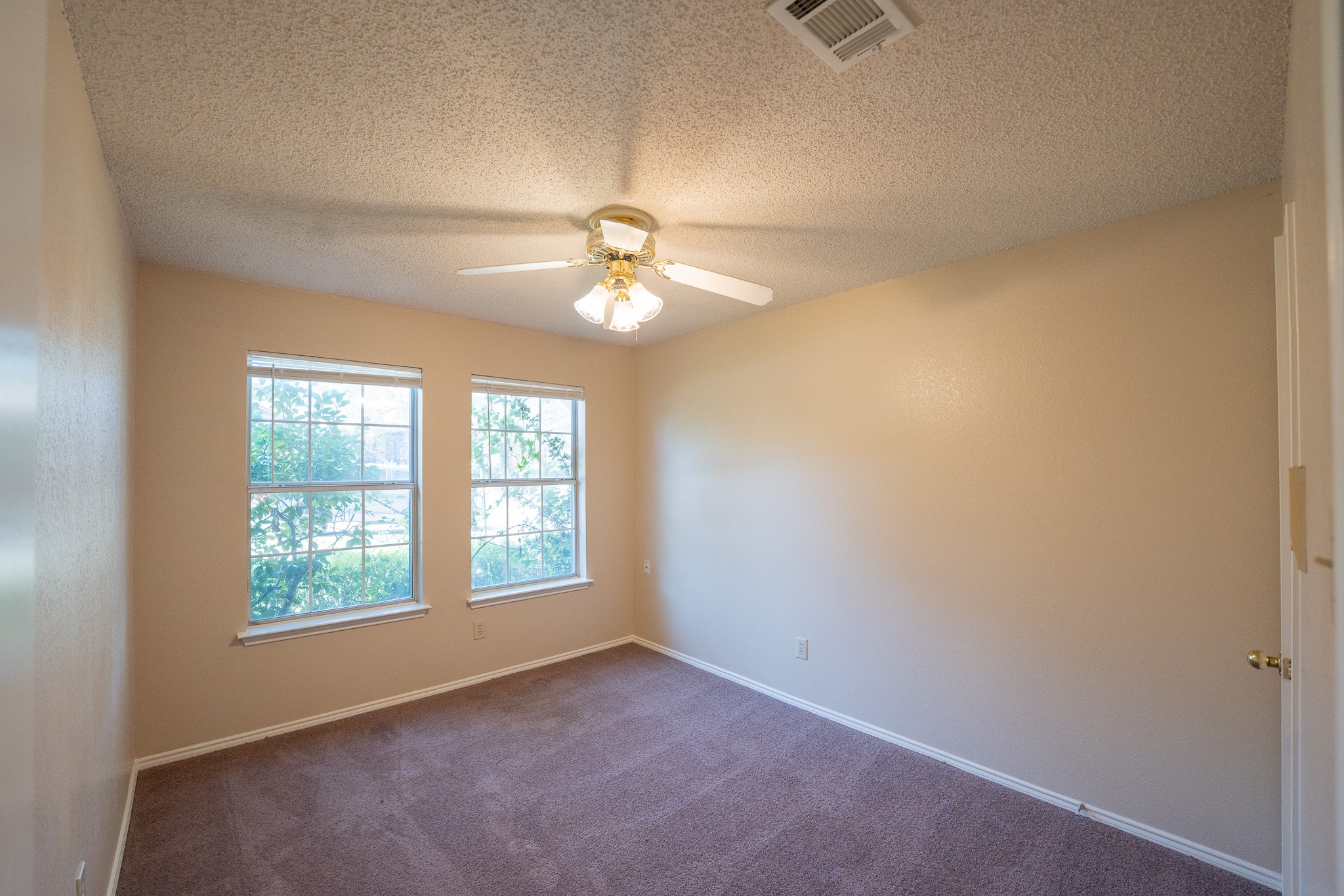 831 Ash Grove Lane Desoto TX 75115