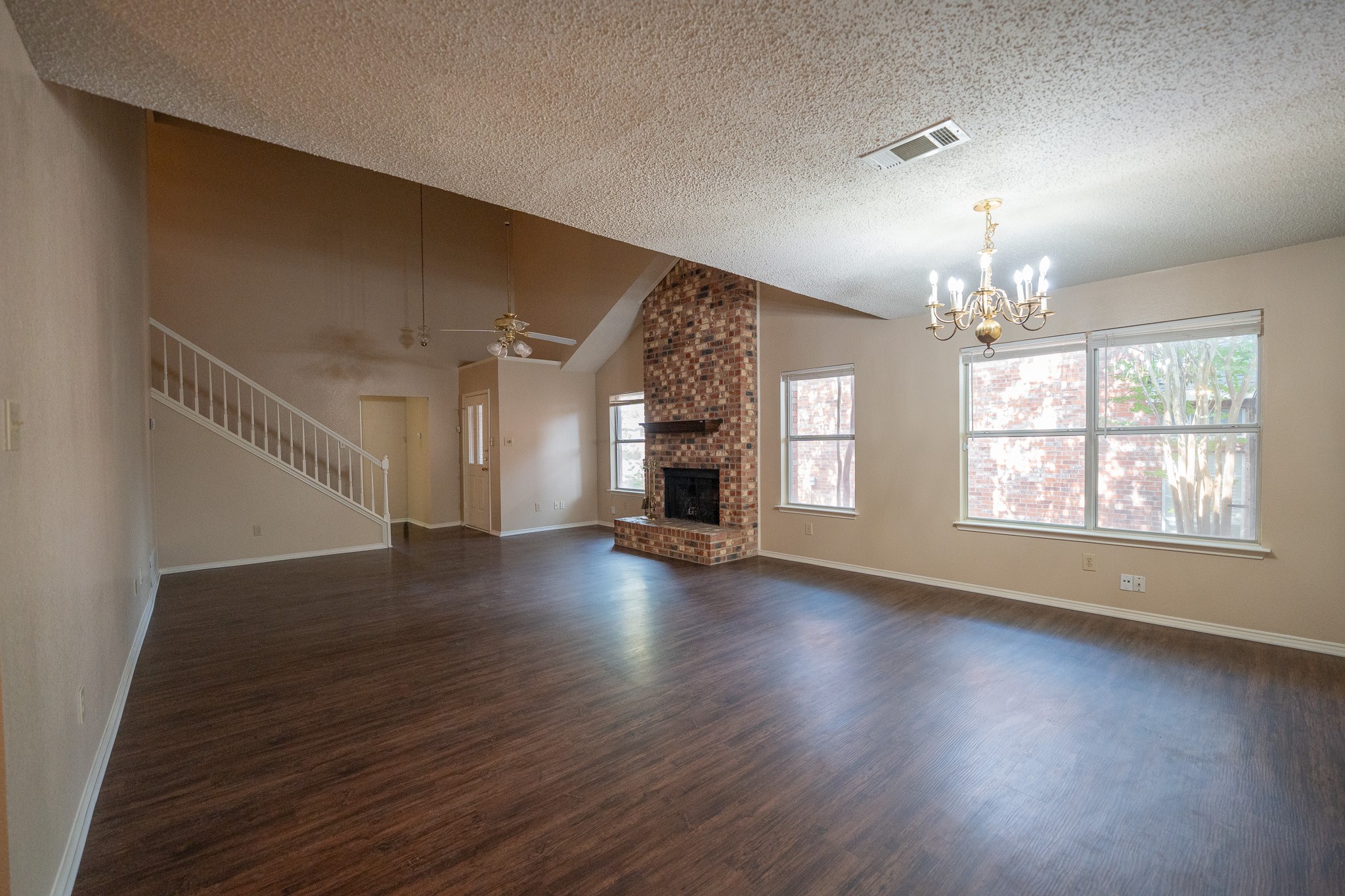 831 Ash Grove Lane Desoto TX 75115