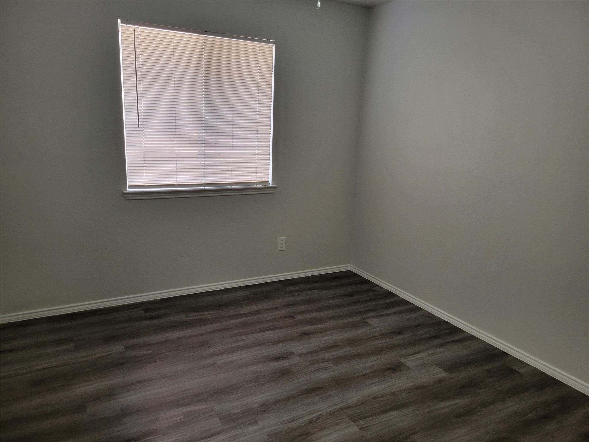 2450 Meadowgate Lane Lancaster TX 75134