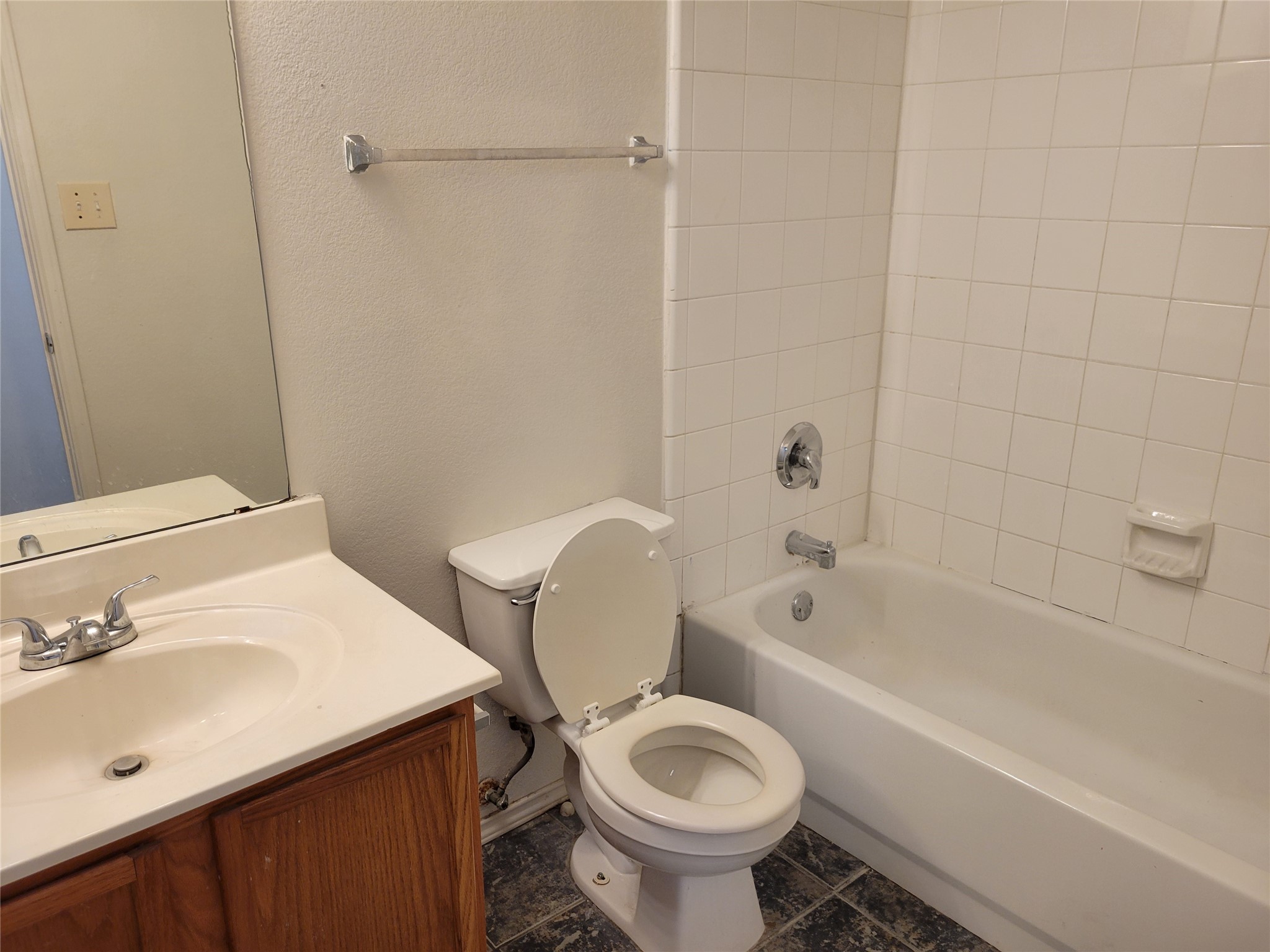 2450 Meadowgate Lane Lancaster TX 75134