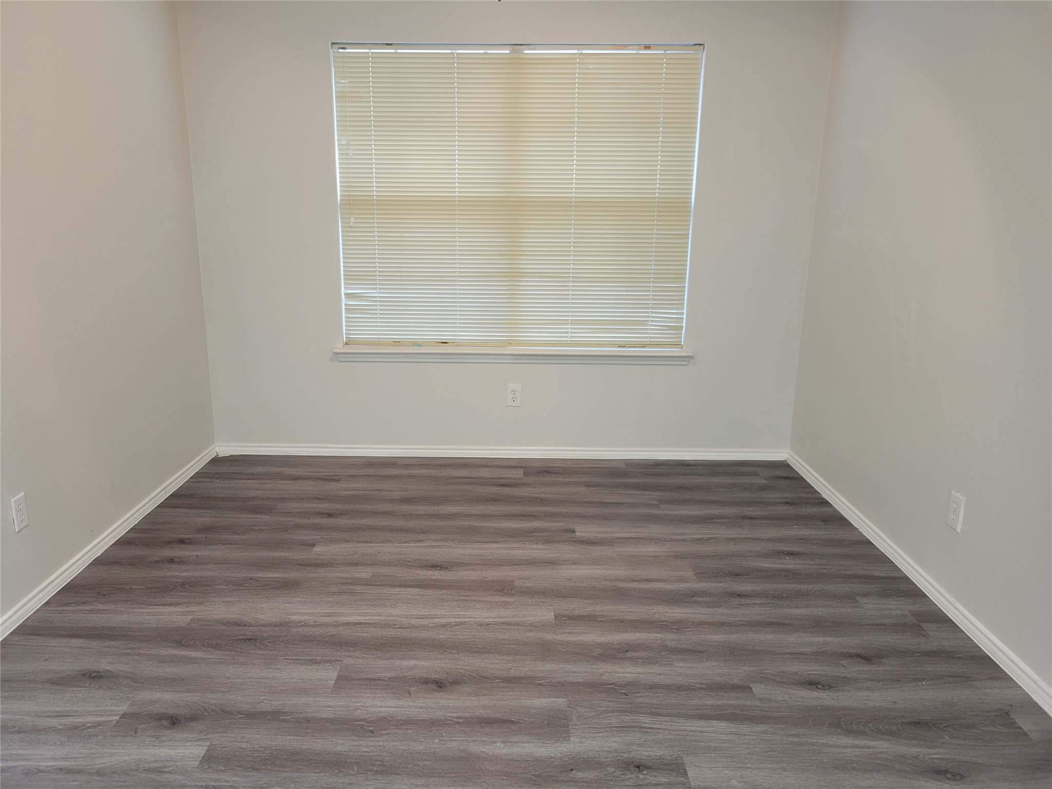 2450 Meadowgate Lane Lancaster TX 75134