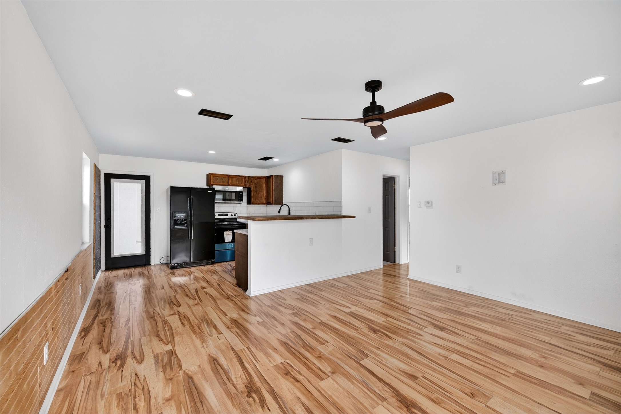 591 State Highway 31 E Trinidad TX 75163