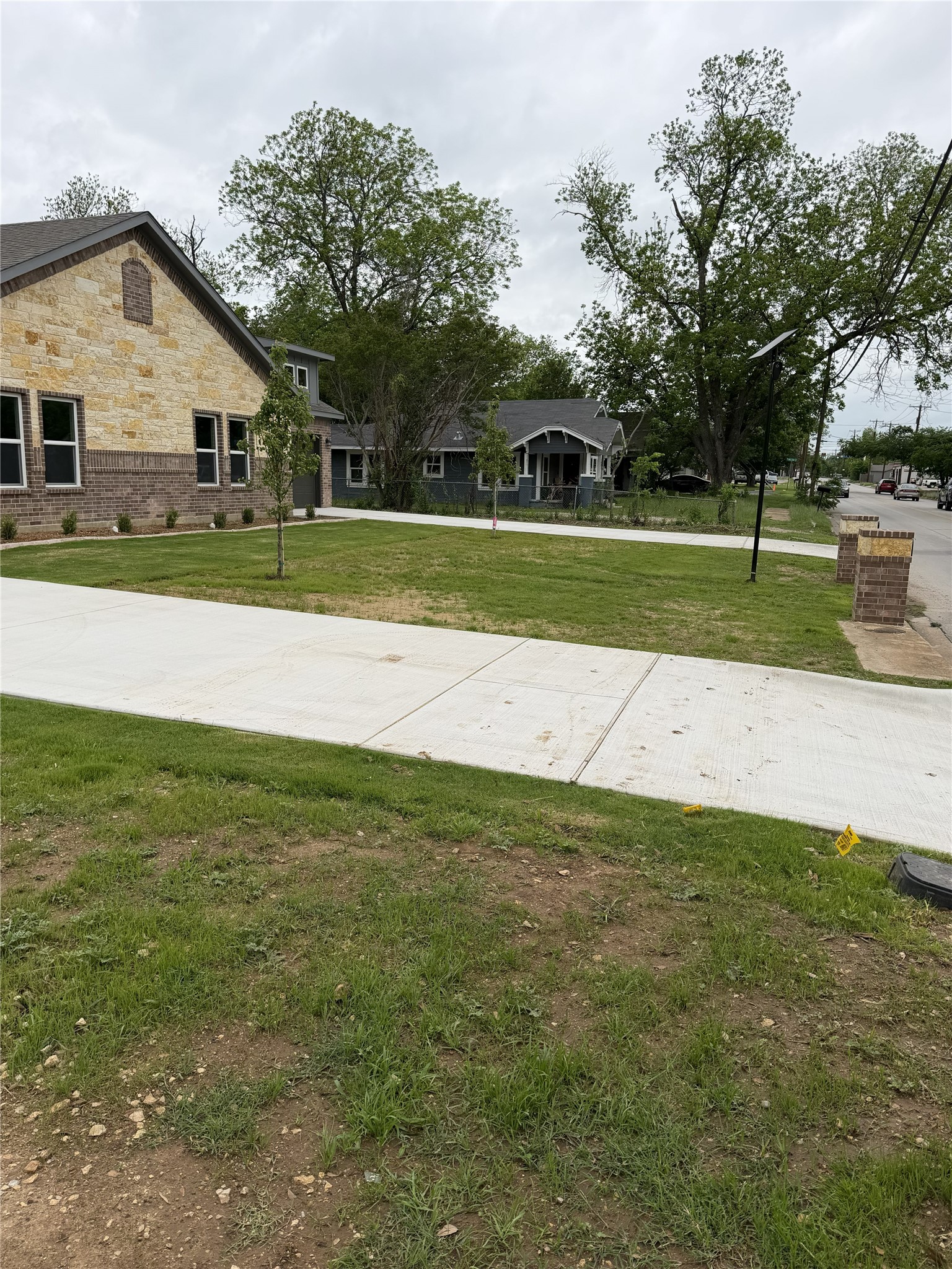 1005 Grandbury Street Cleburne TX 76033