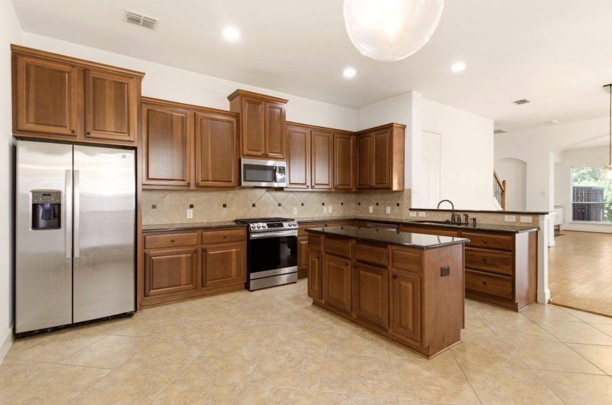 4525 W University Boulevard Dallas TX 75209