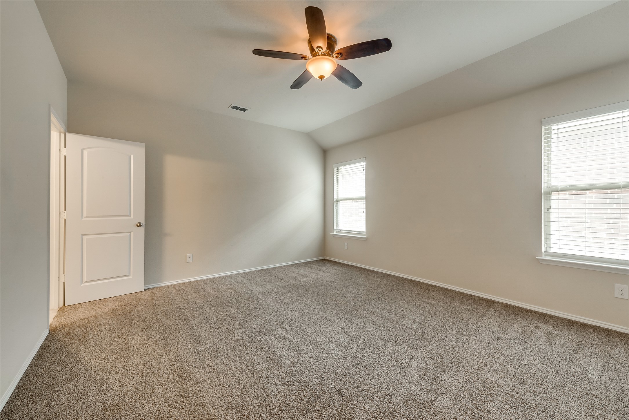 4721 Lazy Oaks Street Fort Worth TX 76244