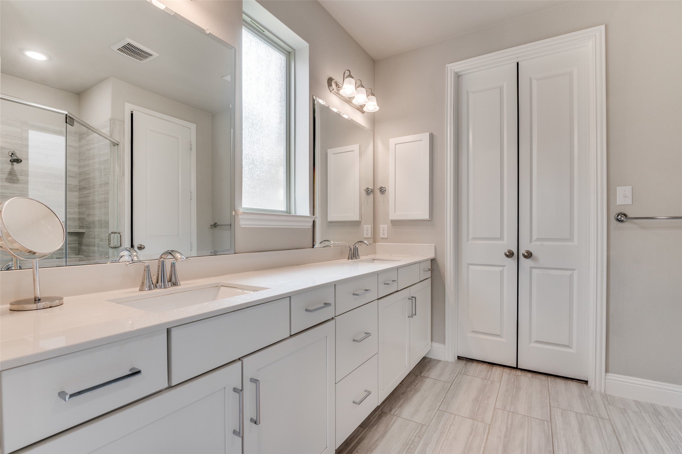 17652 Plumeria Lane Dallas TX 75252