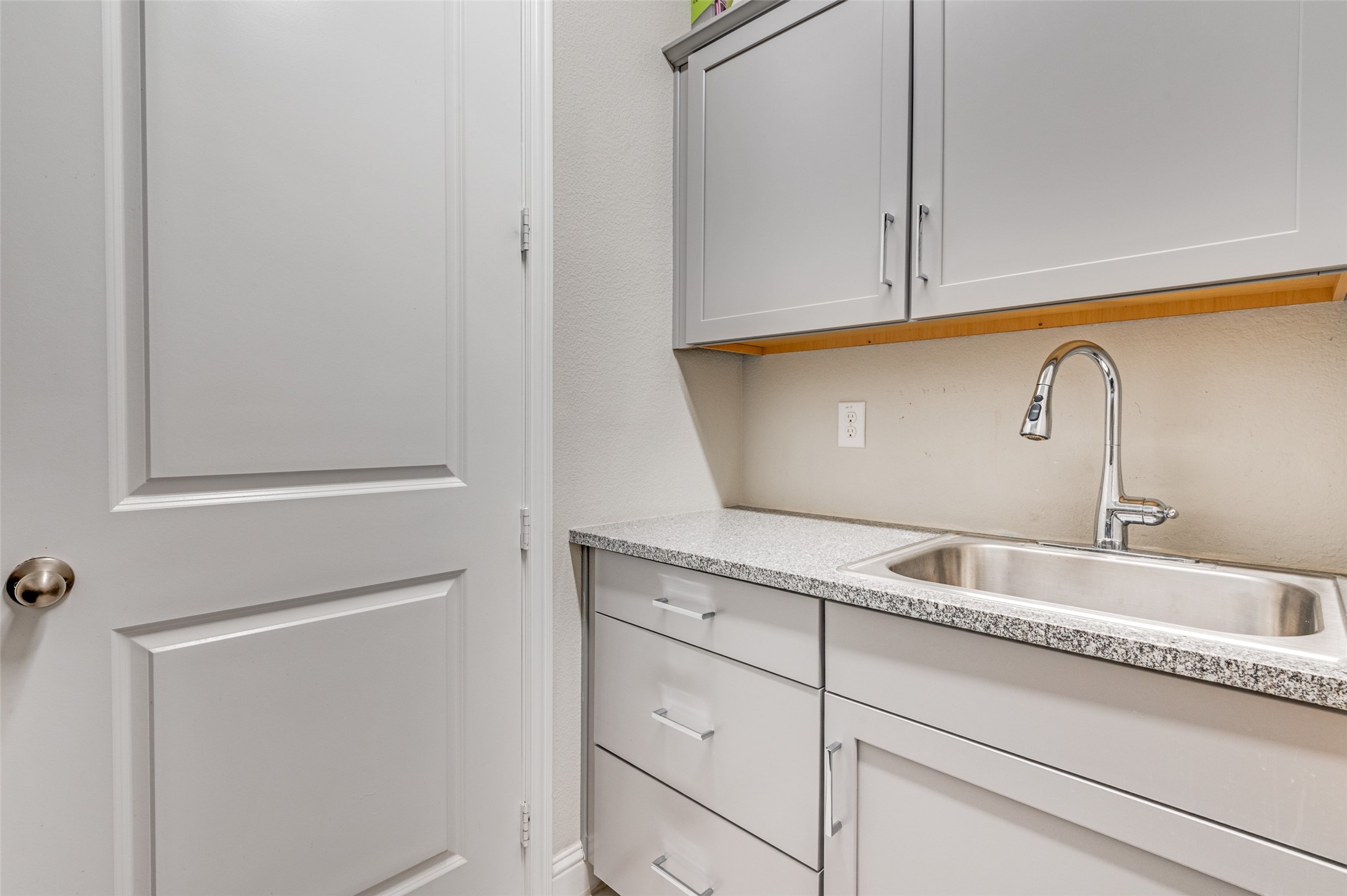 17652 Plumeria Lane Dallas TX 75252