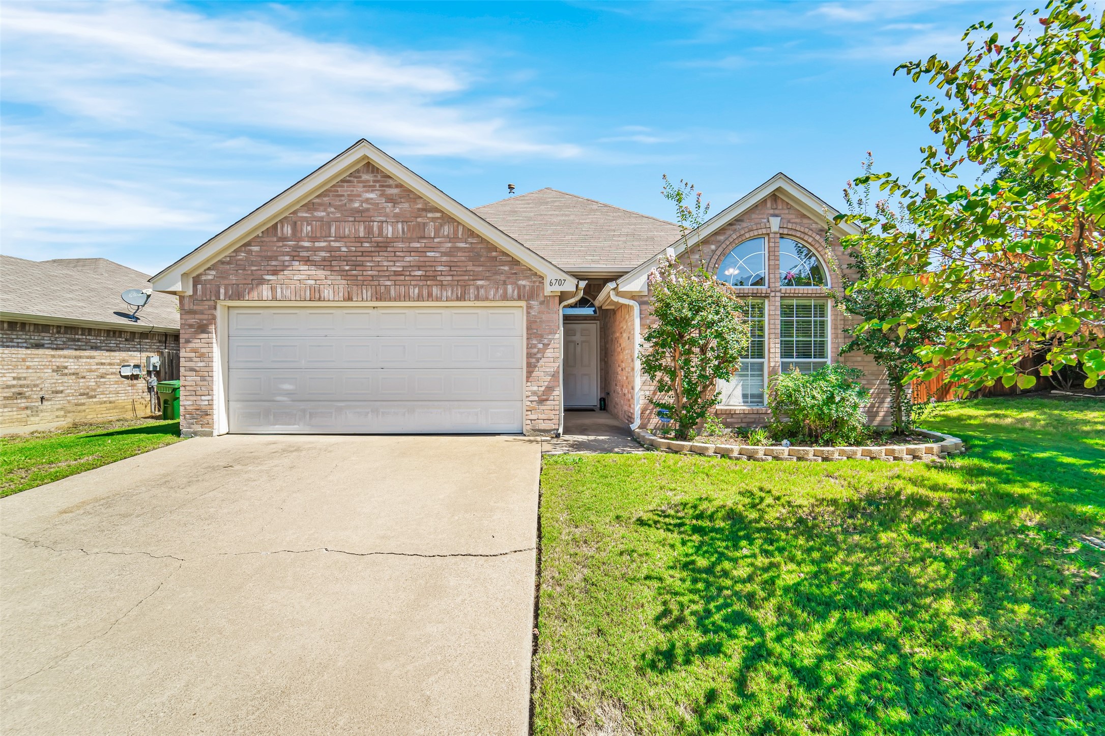 6707 Classen Trail Arlington TX 76002