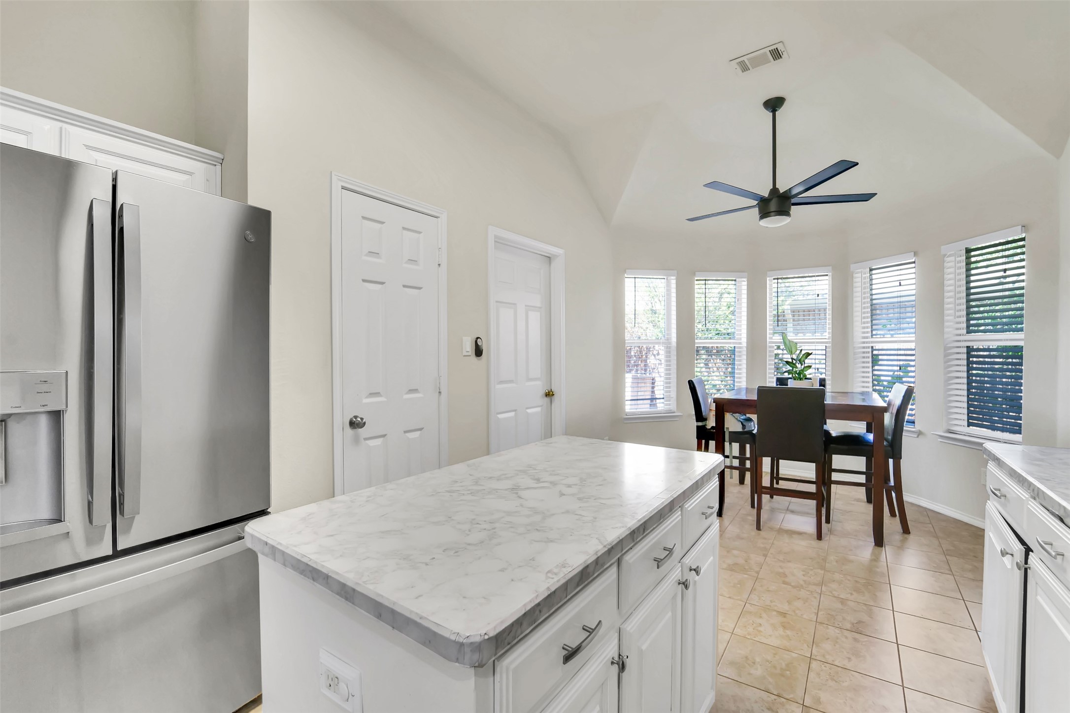 6707 Classen Trail Arlington TX 76002