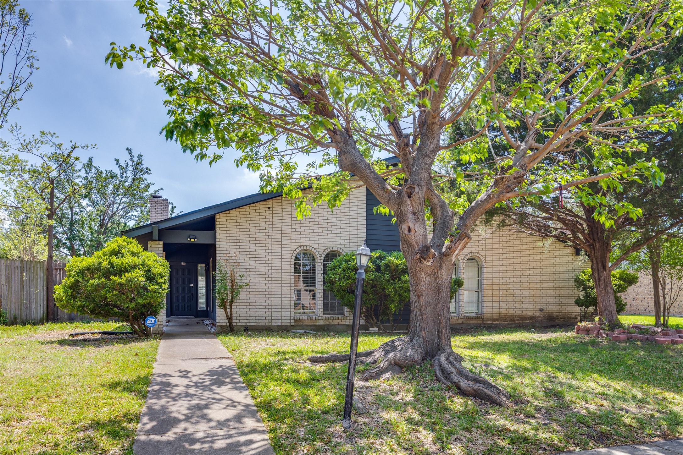 1506 Hindsdale Drive Richardson TX 75081