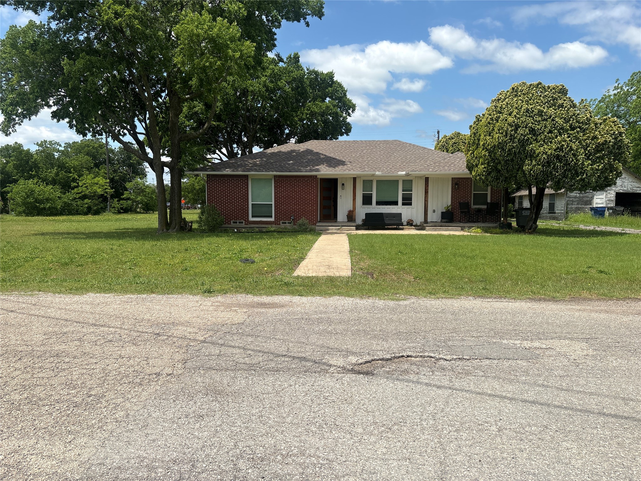 3209 N Central Street Melissa TX 75454