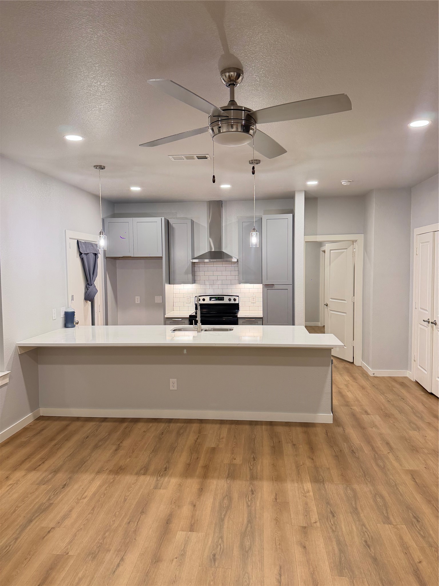 1652 Hudspeth Avenue Dallas TX 75216