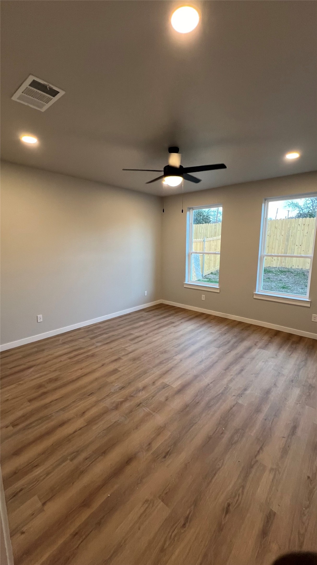 1652 Hudspeth Avenue Dallas TX 75216