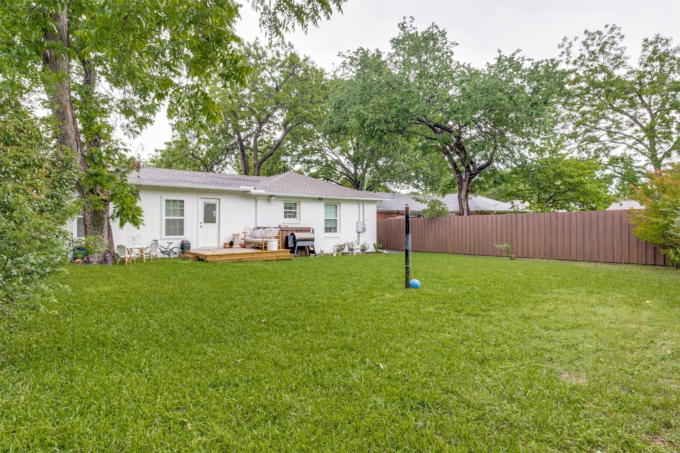 6210 Sudbury Drive Dallas TX 75214