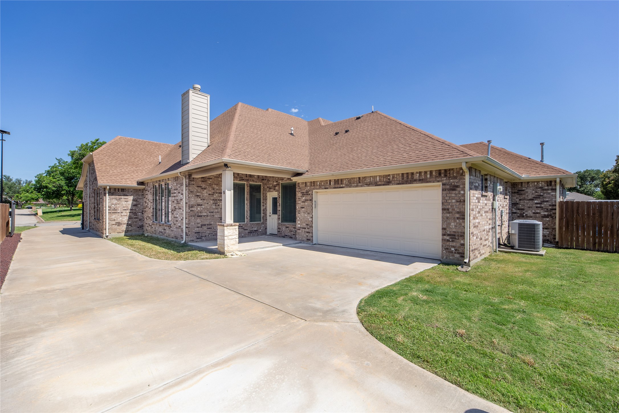 5500 Ledgestone Drive Fort Worth TX 76132