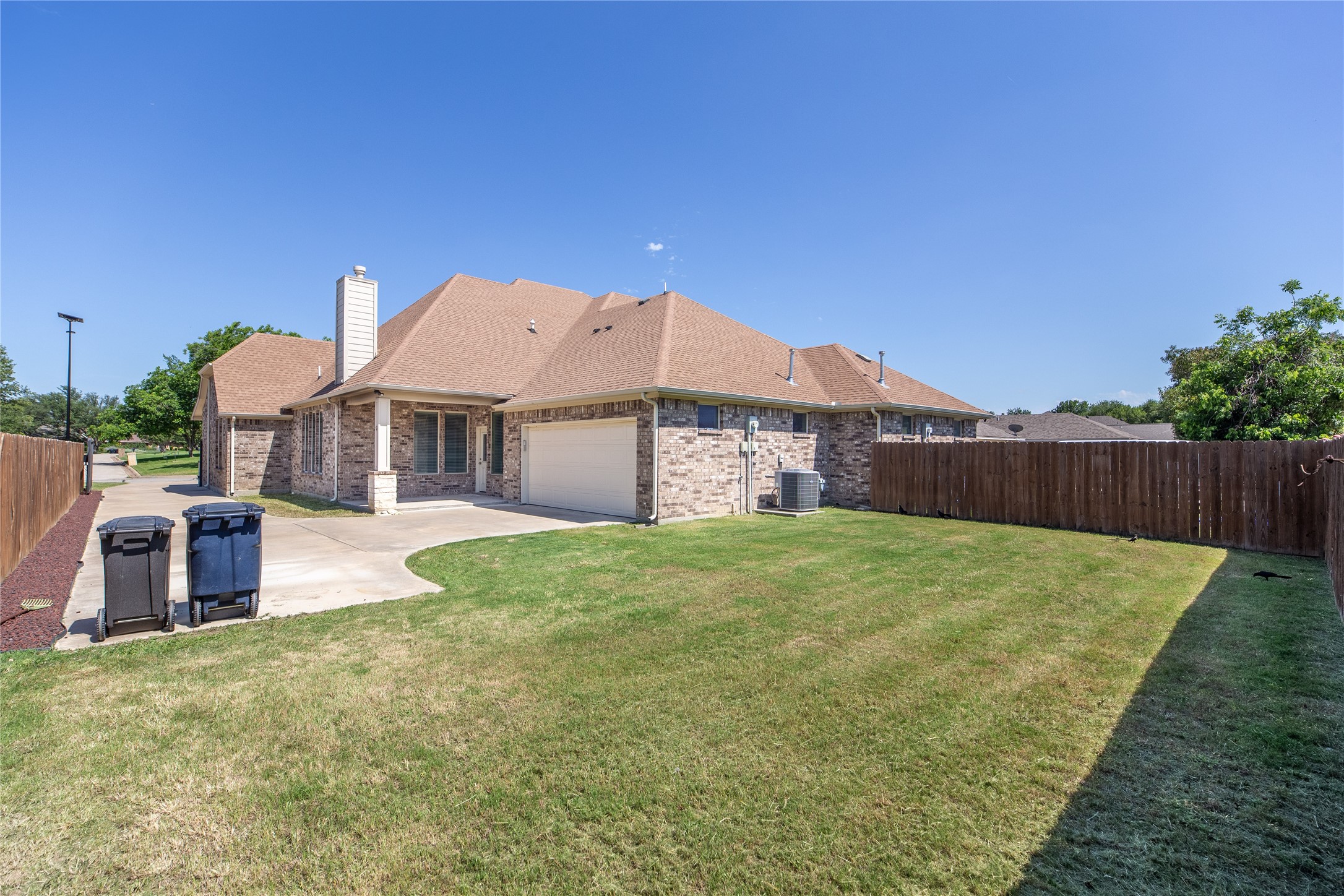 5500 Ledgestone Drive Fort Worth TX 76132