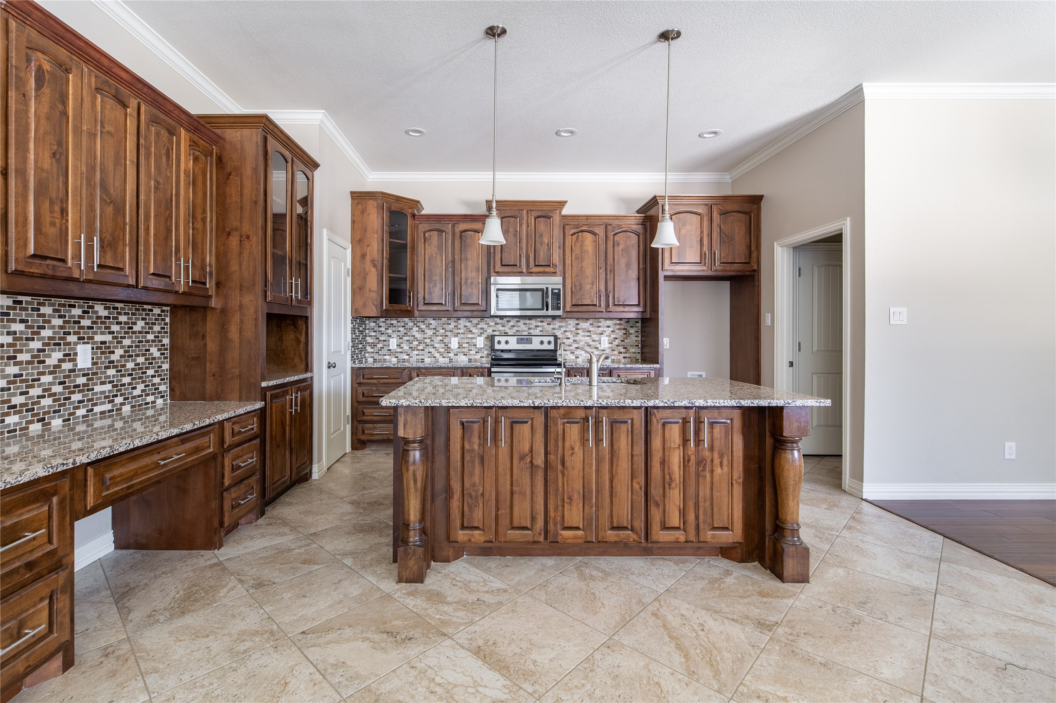 5500 Ledgestone Drive Fort Worth TX 76132