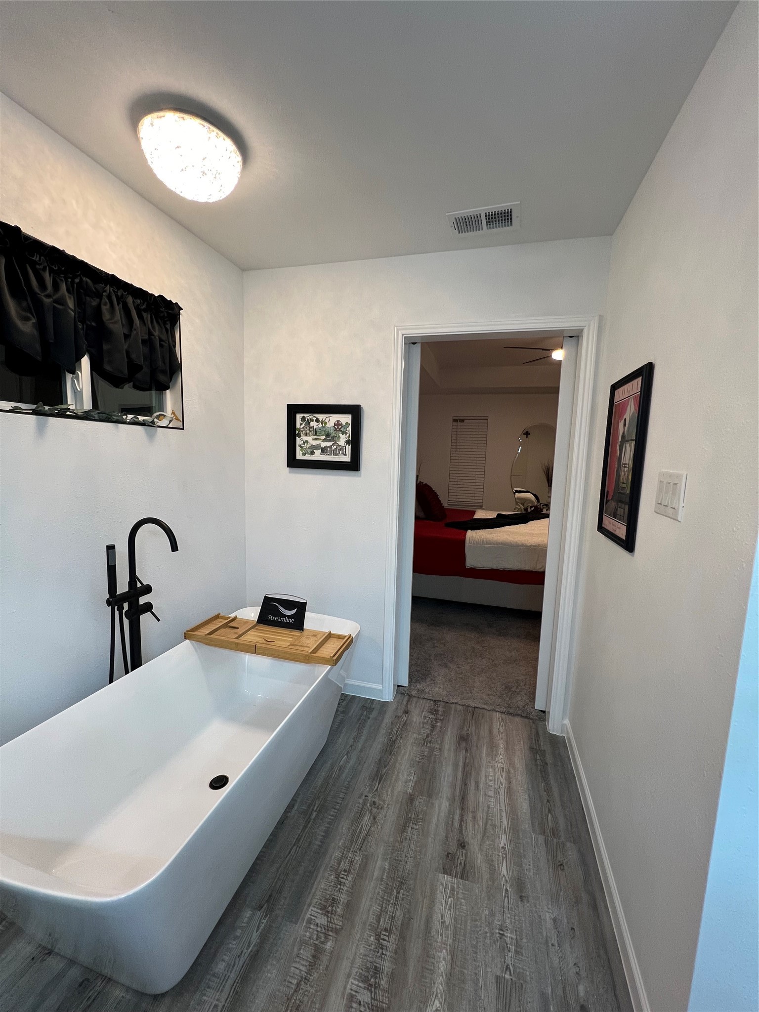 1202 Morrell Avenue Dallas TX 75203
