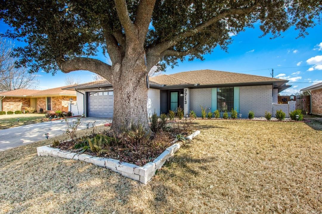 7713 Songbird Lane Fort Worth TX 76133