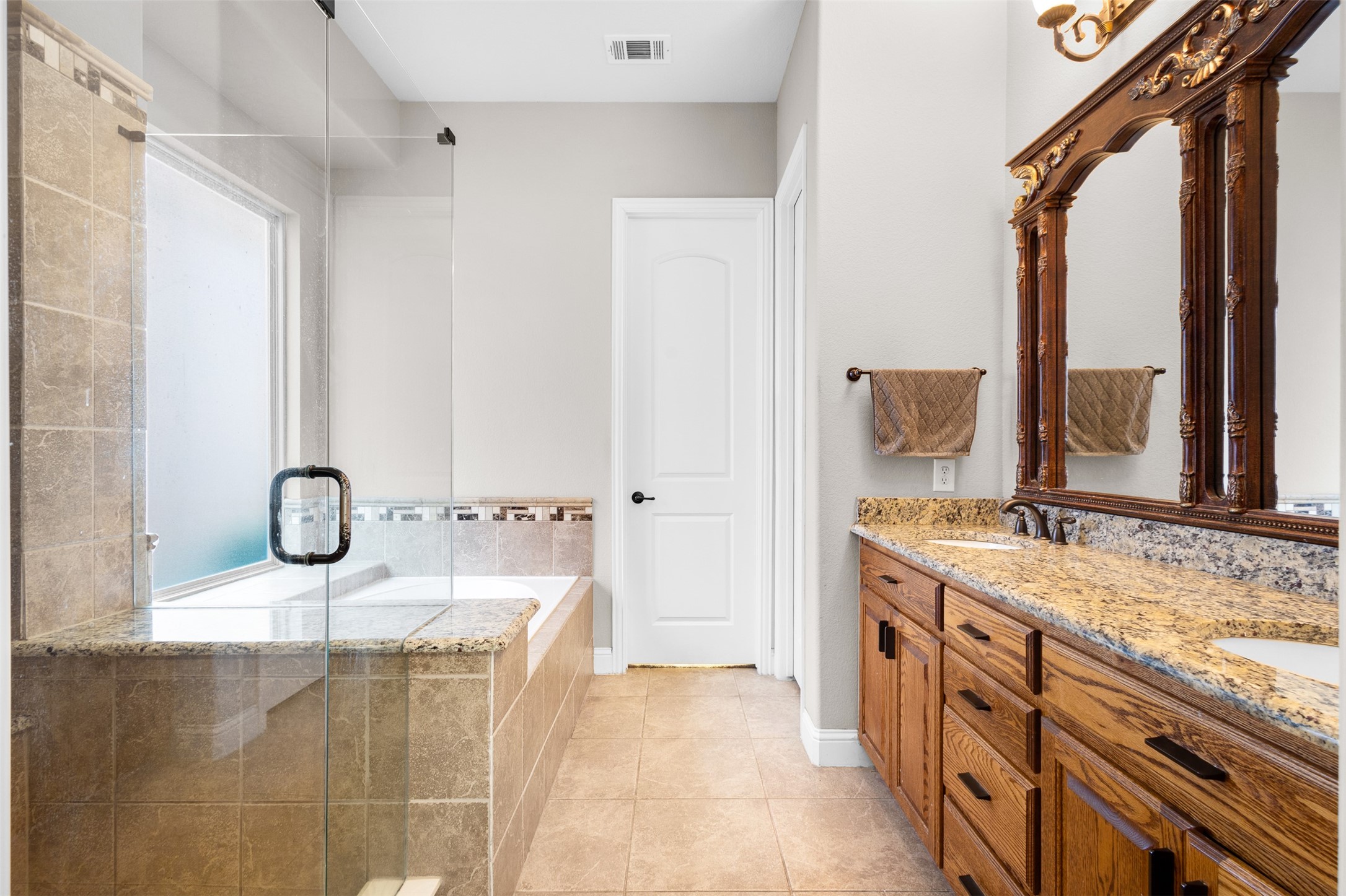 13648 Cobblestone Drive Farmers Branch TX 75244