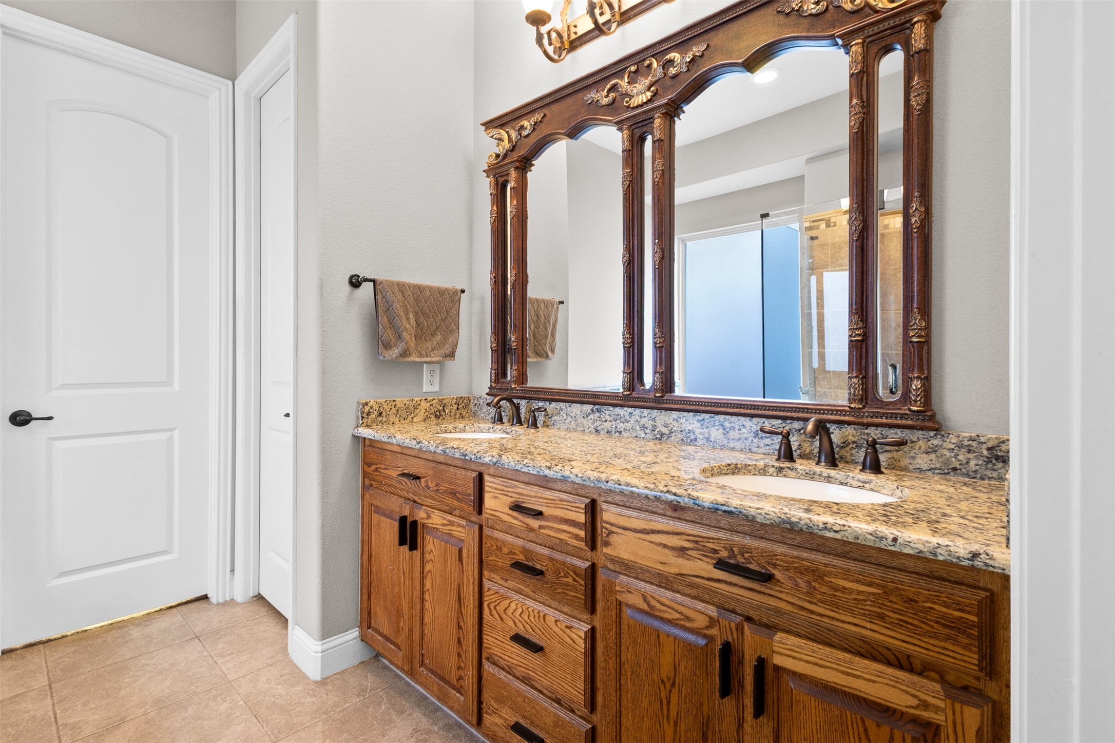 13648 Cobblestone Drive Farmers Branch TX 75244