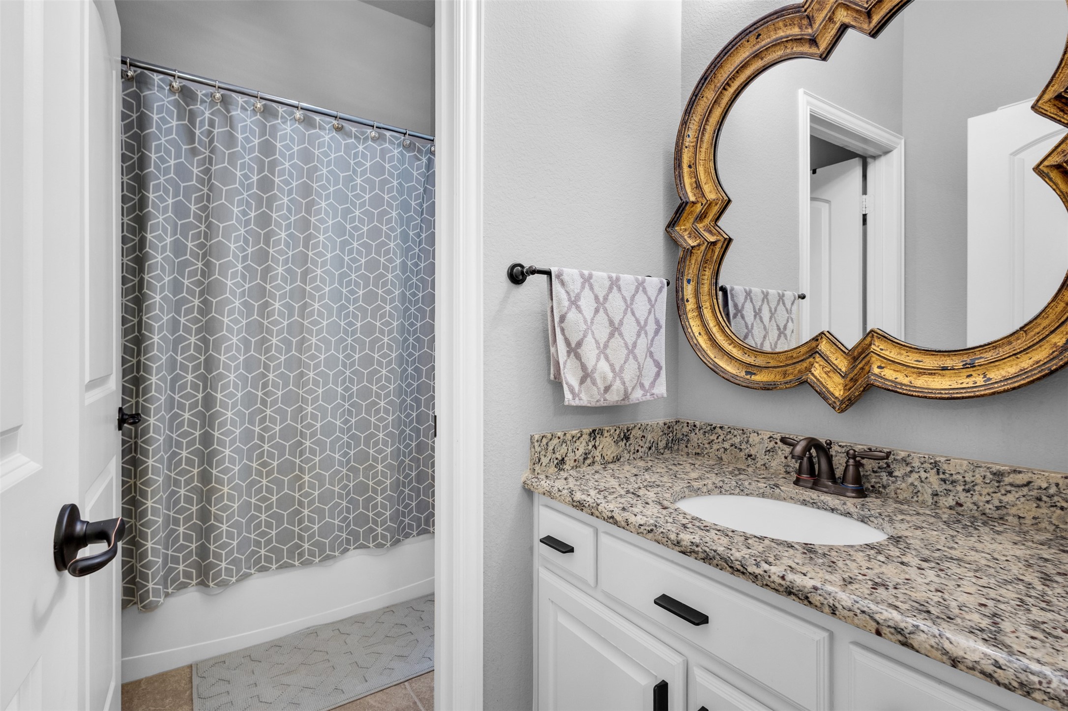 13648 Cobblestone Drive Farmers Branch TX 75244