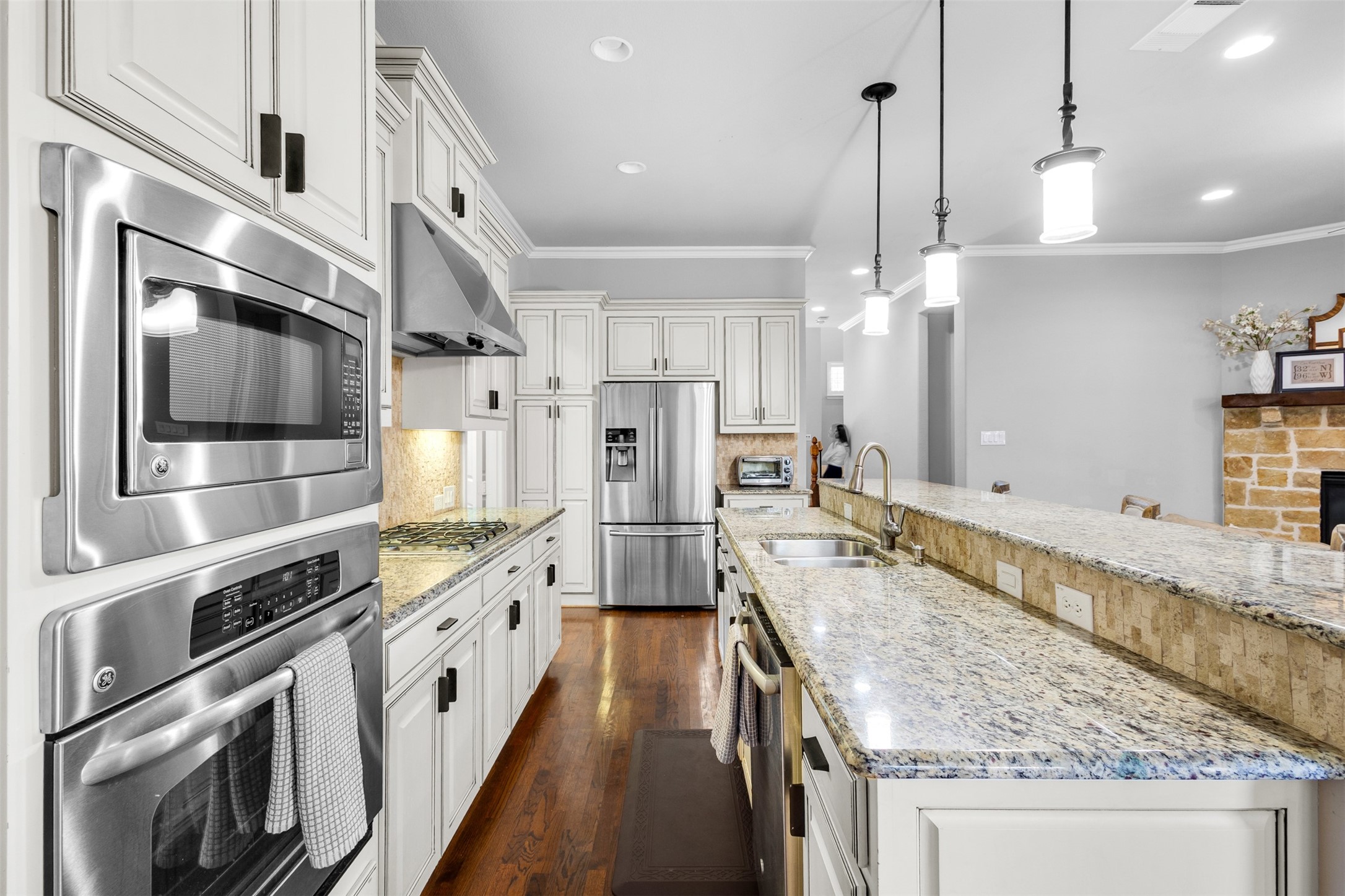 13648 Cobblestone Drive Farmers Branch TX 75244