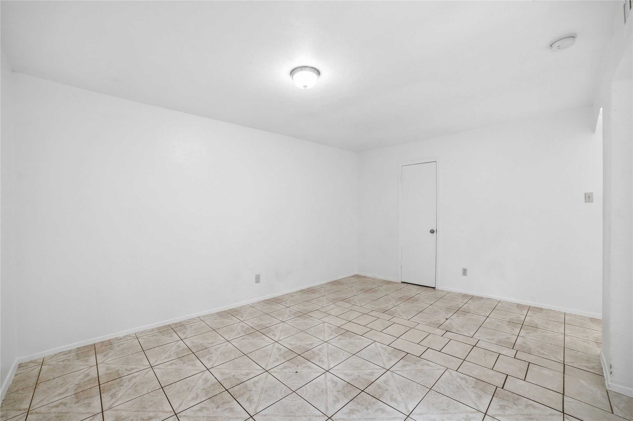 334 Valley Park Drive Garland TX 75043