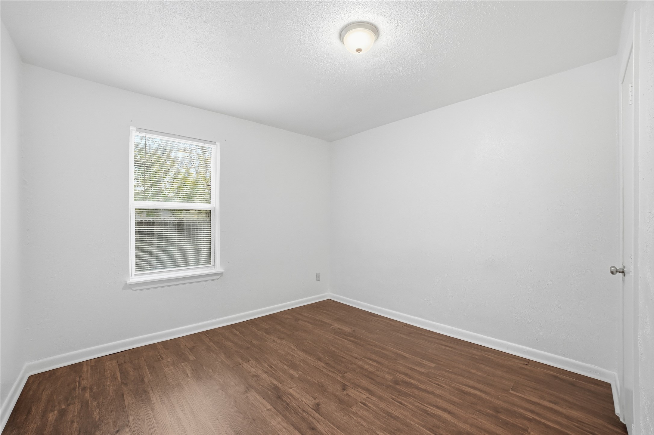 334 Valley Park Drive Garland TX 75043