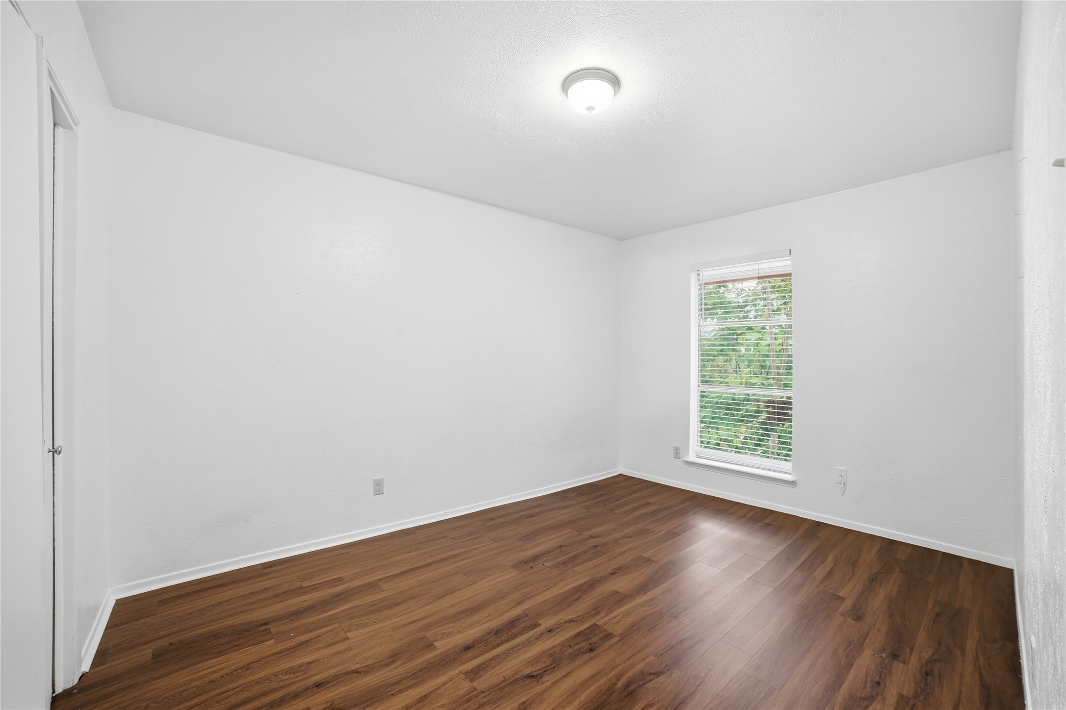 334 Valley Park Drive Garland TX 75043
