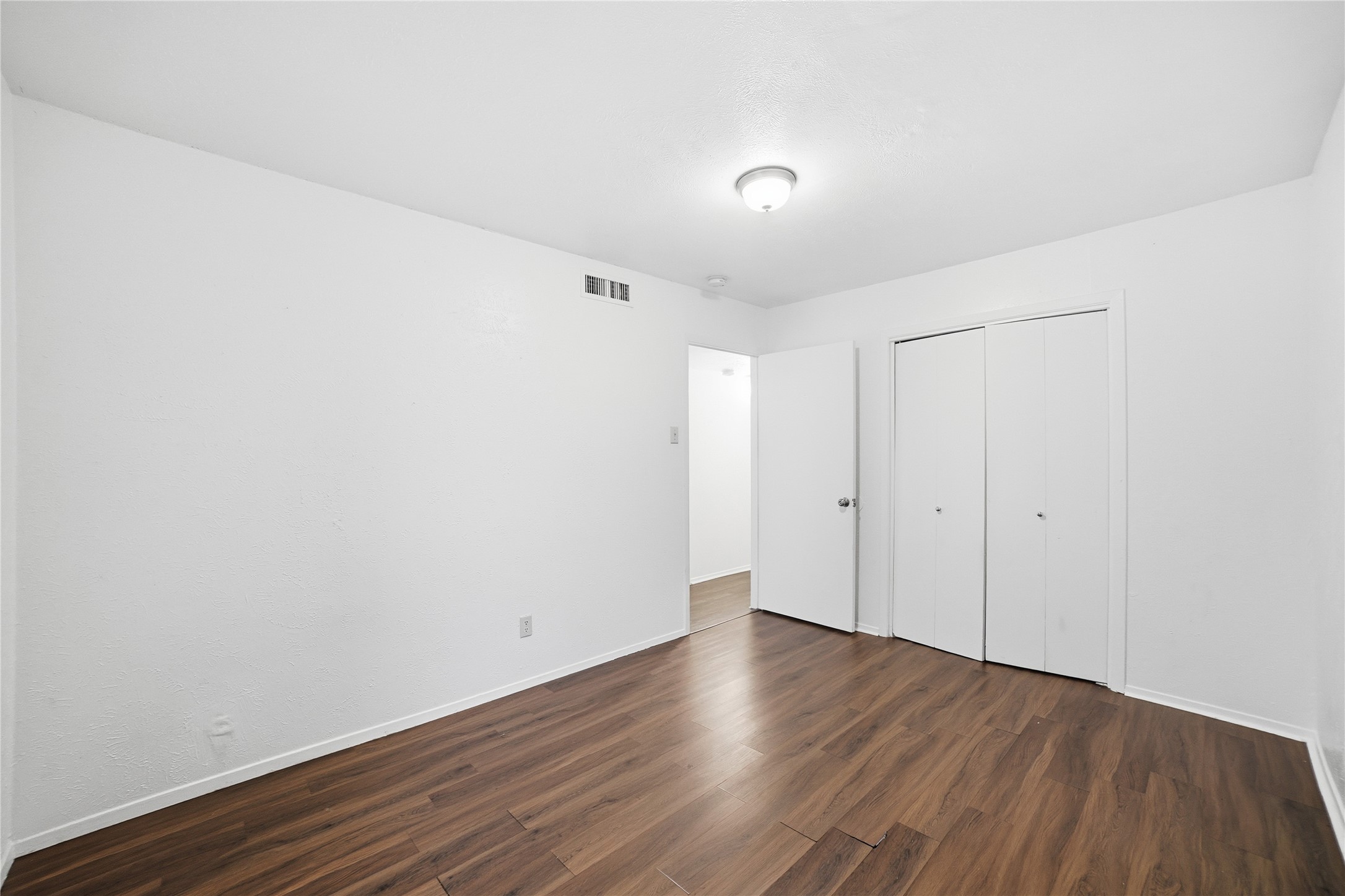 334 Valley Park Drive Garland TX 75043