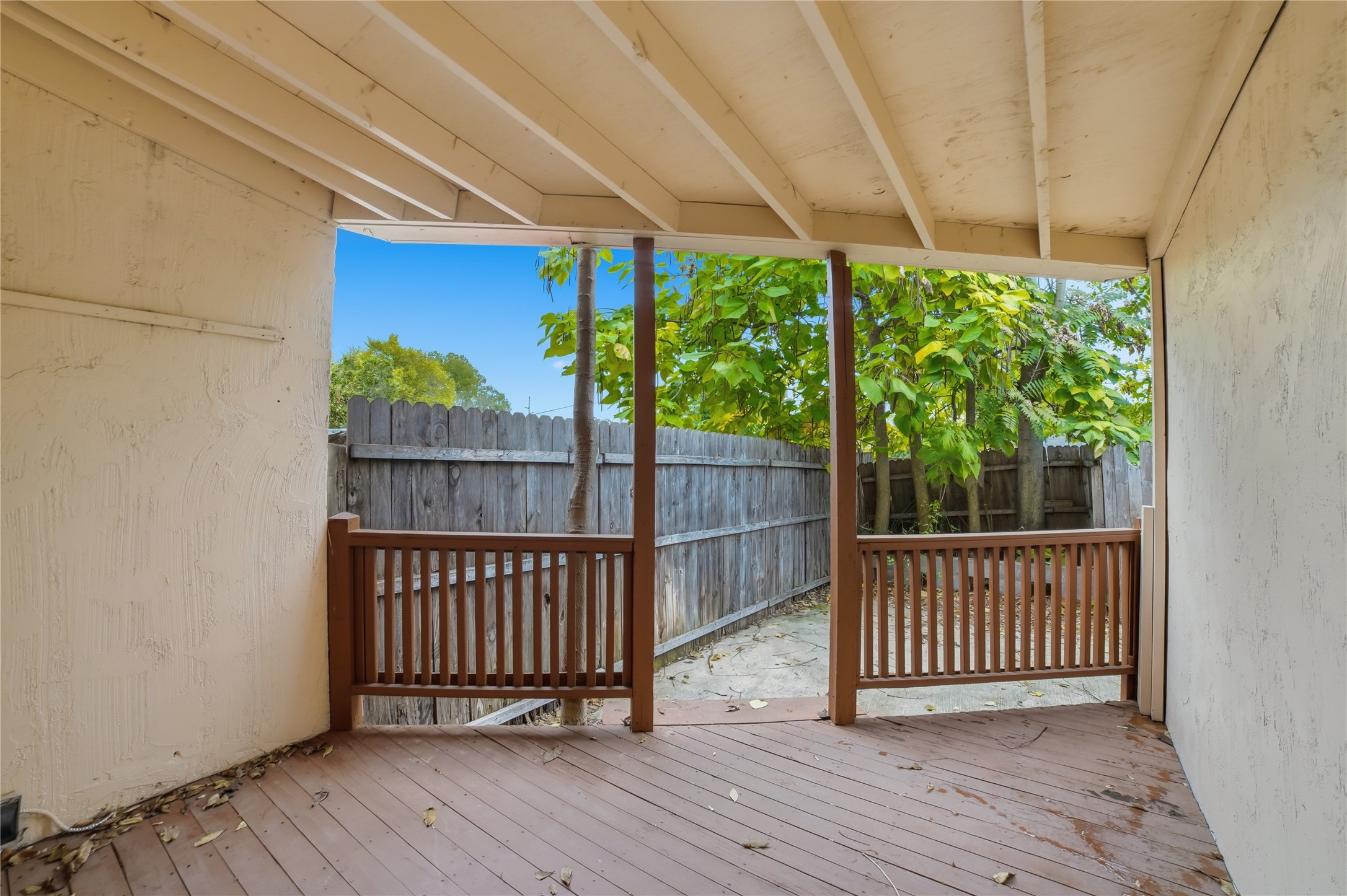 334 Valley Park Drive Garland TX 75043