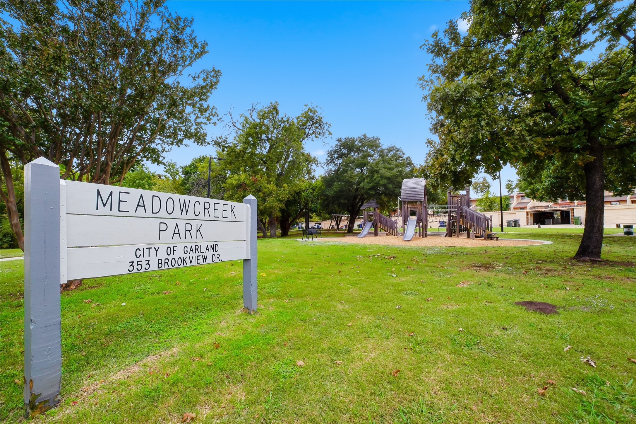 334 Valley Park Drive Garland TX 75043