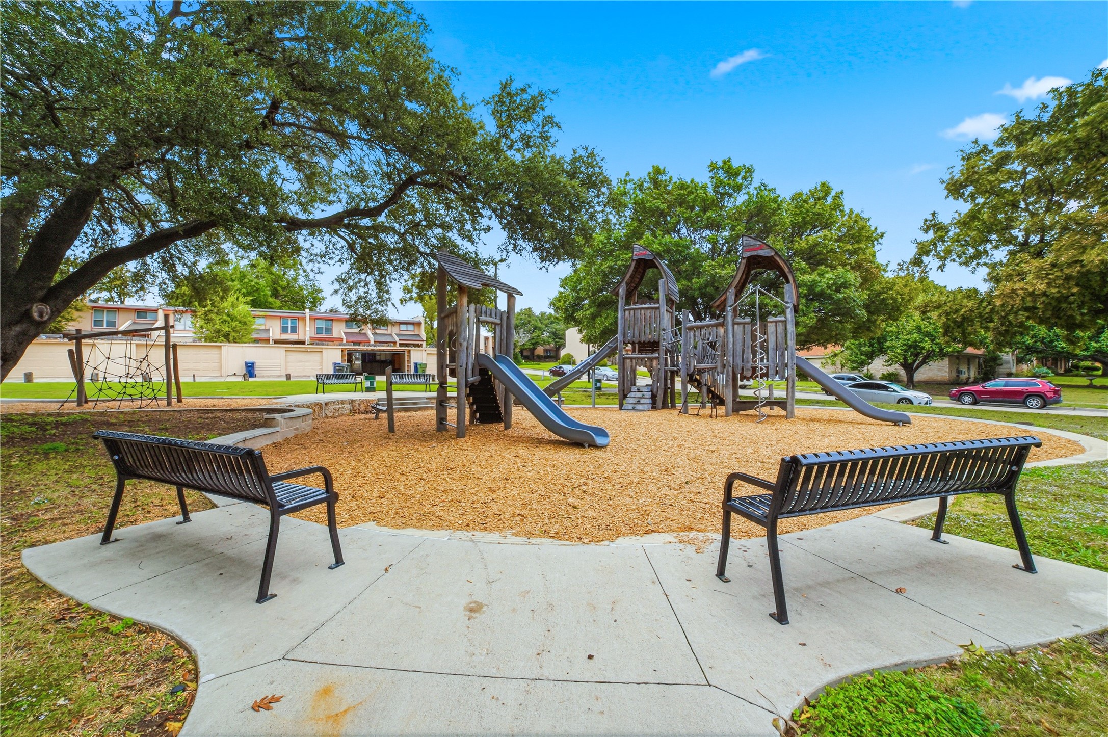 334 Valley Park Drive Garland TX 75043