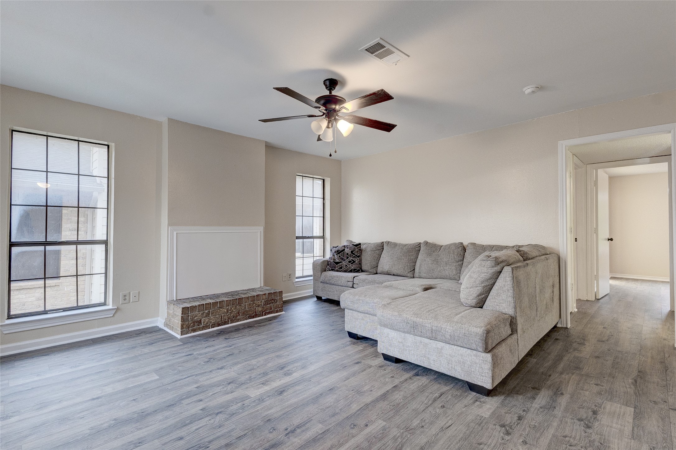203 W Trinity Street Forney TX 75126
