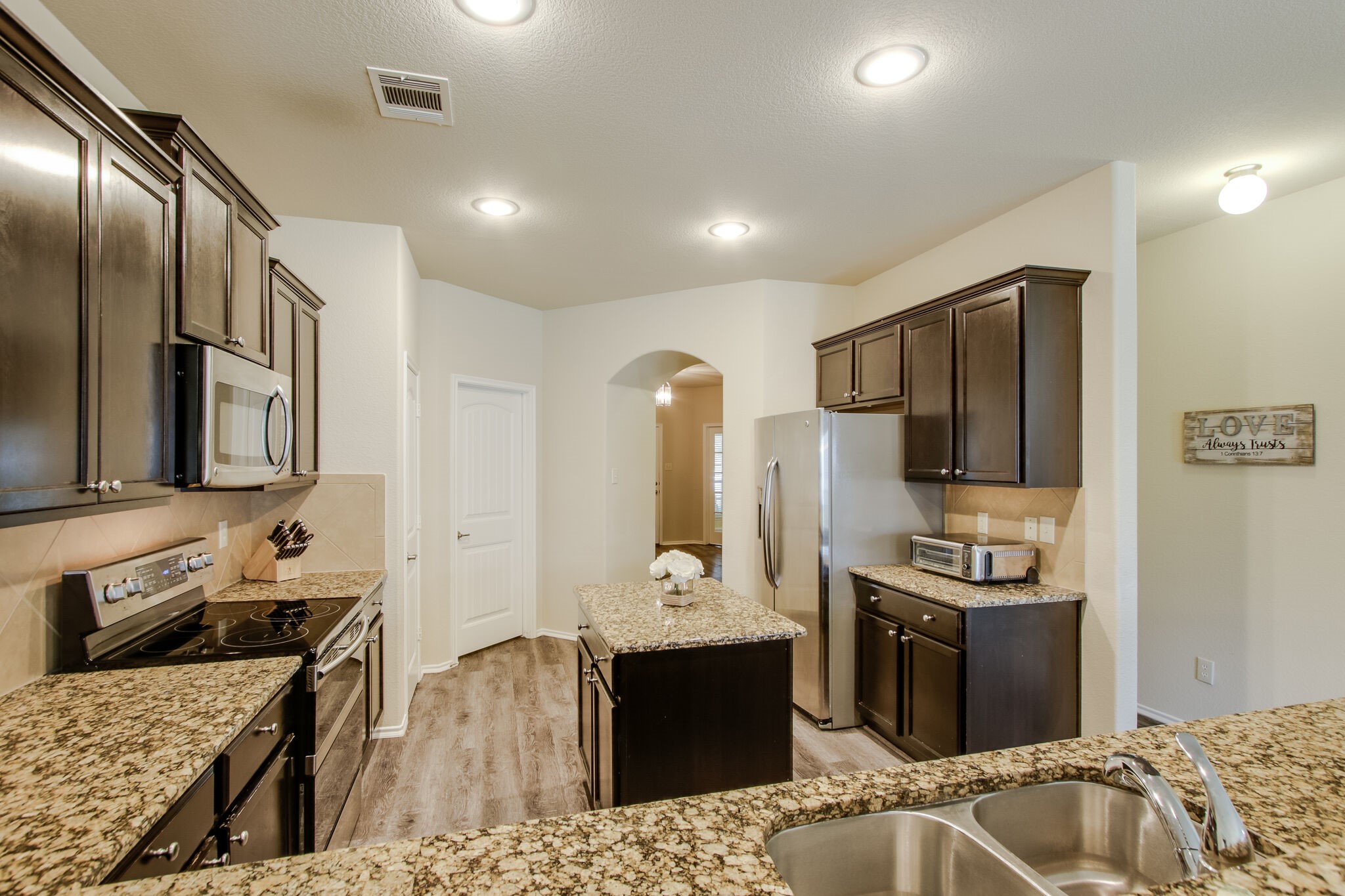 8732 Whirlwind Trail Aubrey TX 76227