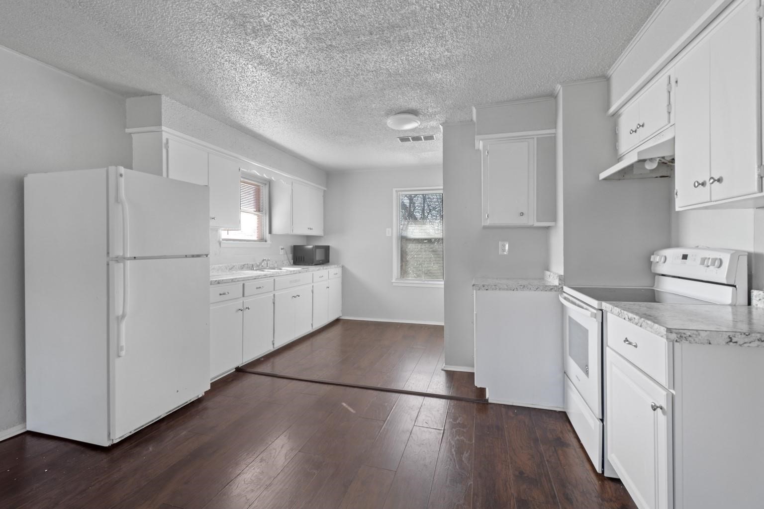 120 E Monterey Street Denison TX 75021
