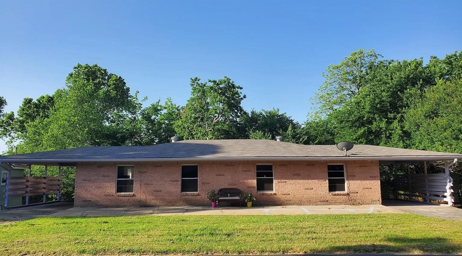 120 E Monterey Street Denison TX 75021