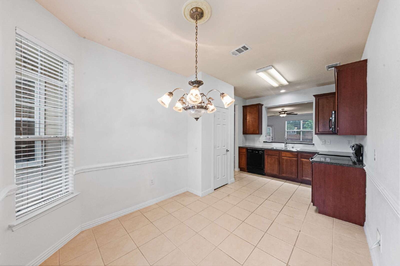 252 Heritage Hill Drive Lewisville TX 75067
