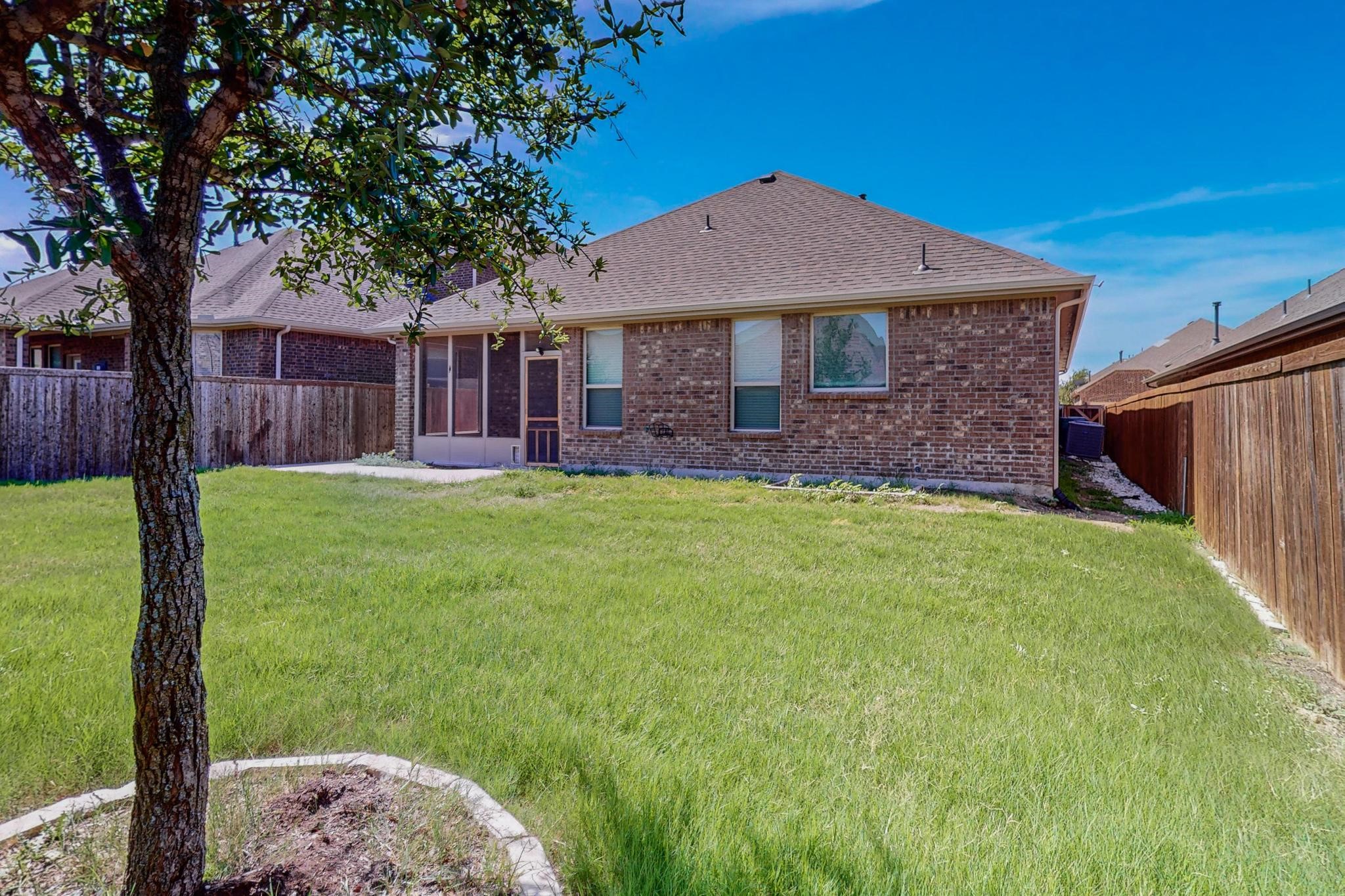 1004 Bluebird Way Celina TX 75009