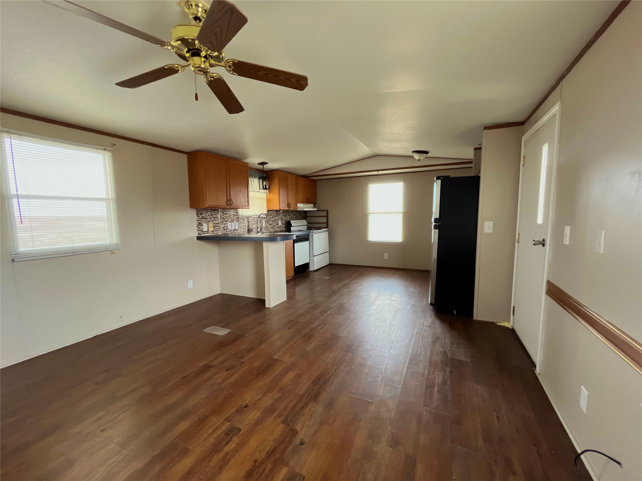 8082 Fm 697 Whitewright TX 75491
