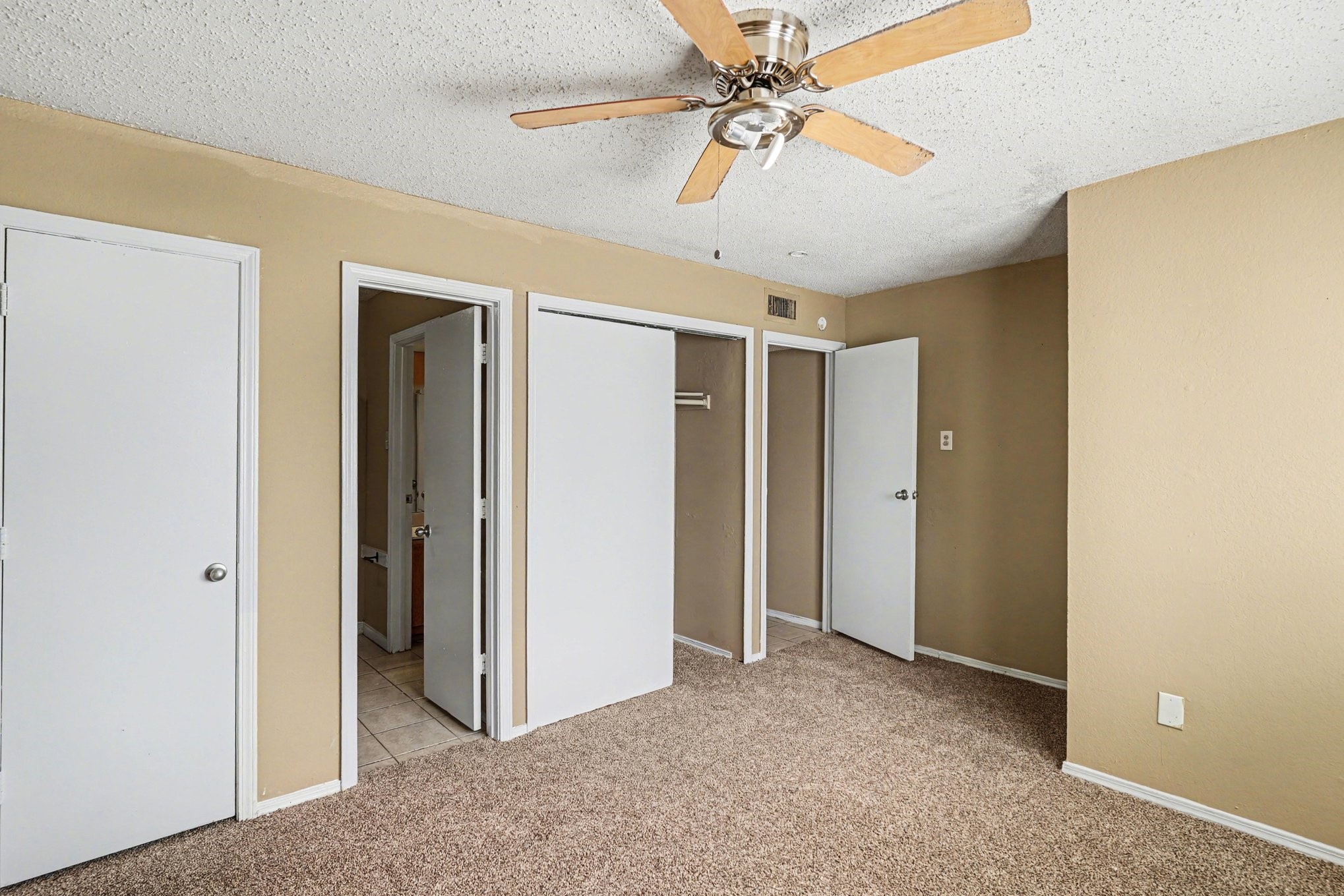 10328 Chelmsford Drive Dallas TX 75217